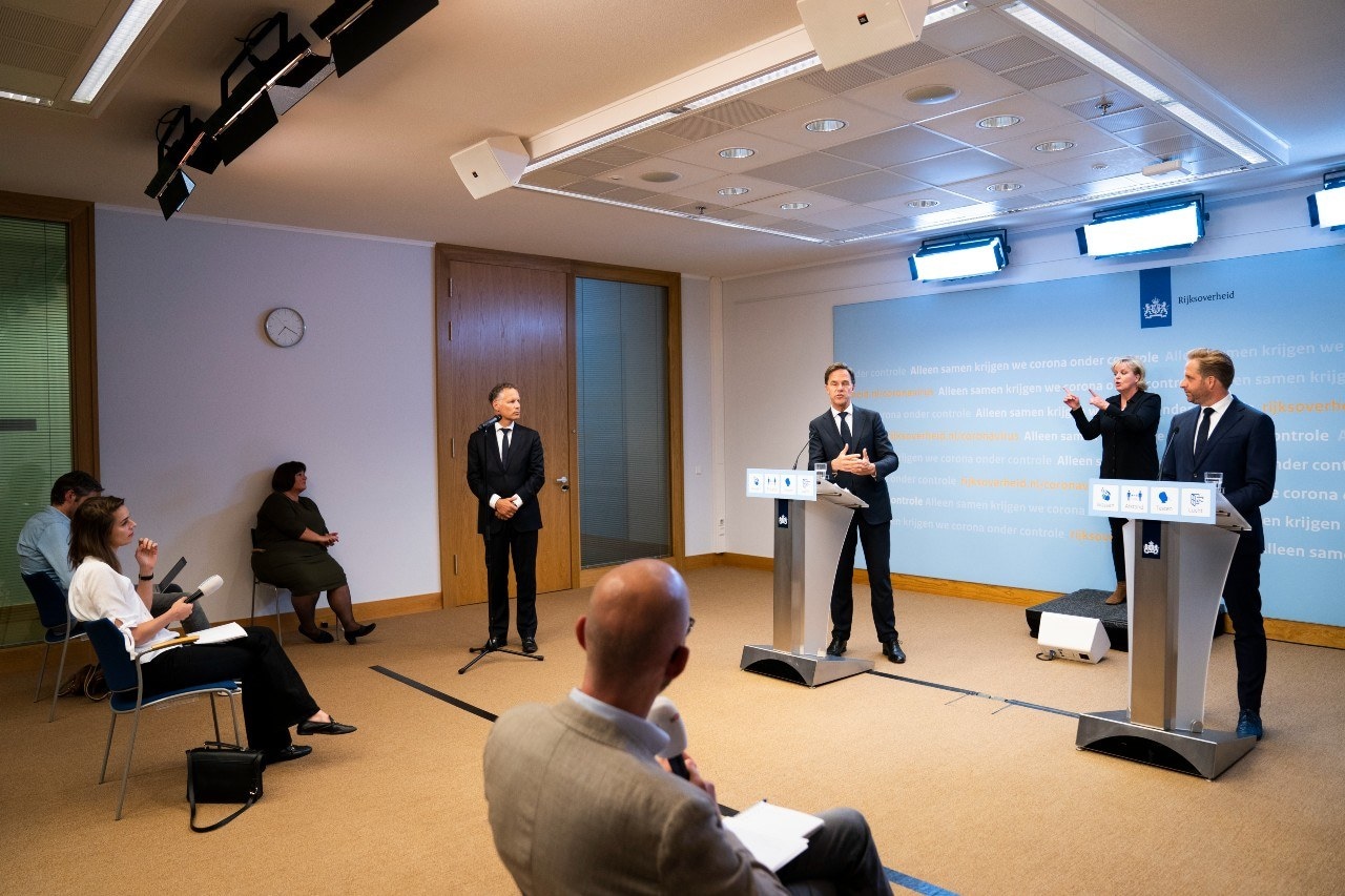 De persconferentie van vrijdag 13 augustus. Meerman kreeg niet te horen wat hij wilde horen: 'Kom met een herstelfonds. Een ondernemer moet weten dat hij zijn schulden kan voldoen via een langlopende lening, gegarandeerd door de overheid.'