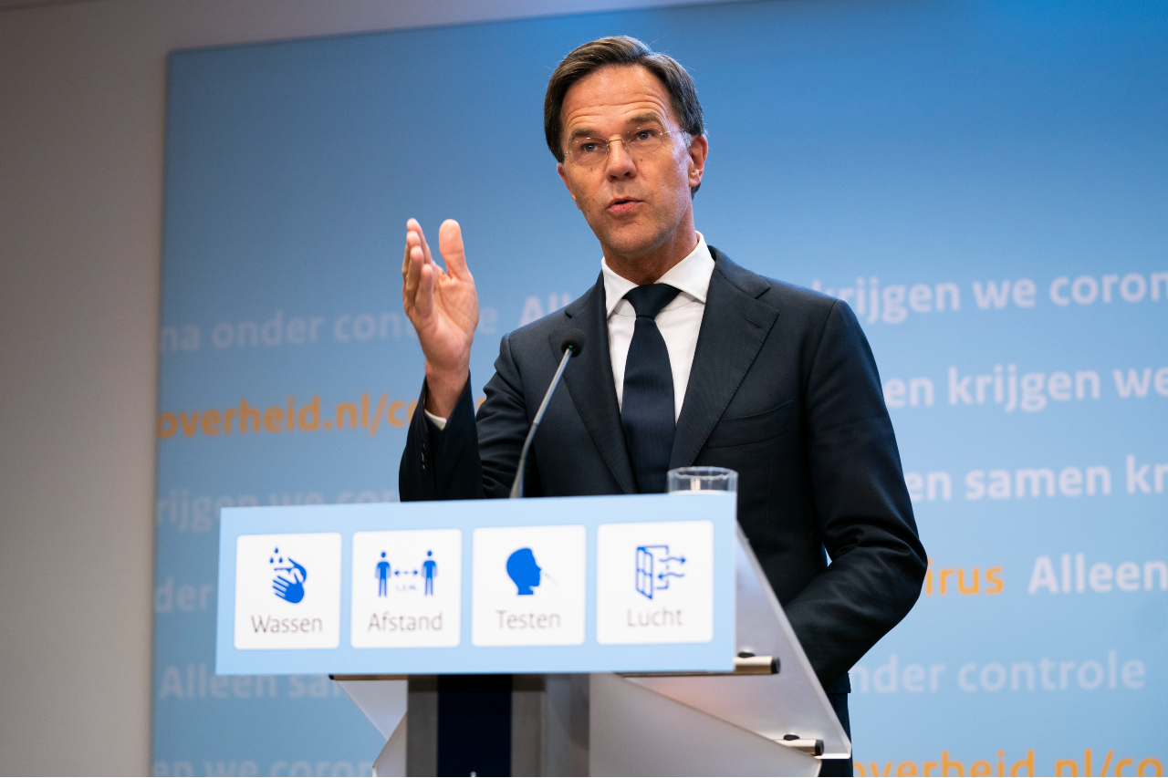 Demissionair premier Mark Rutte tijdens de persconferentie op vrijdag de dertiende. Foto: ANP