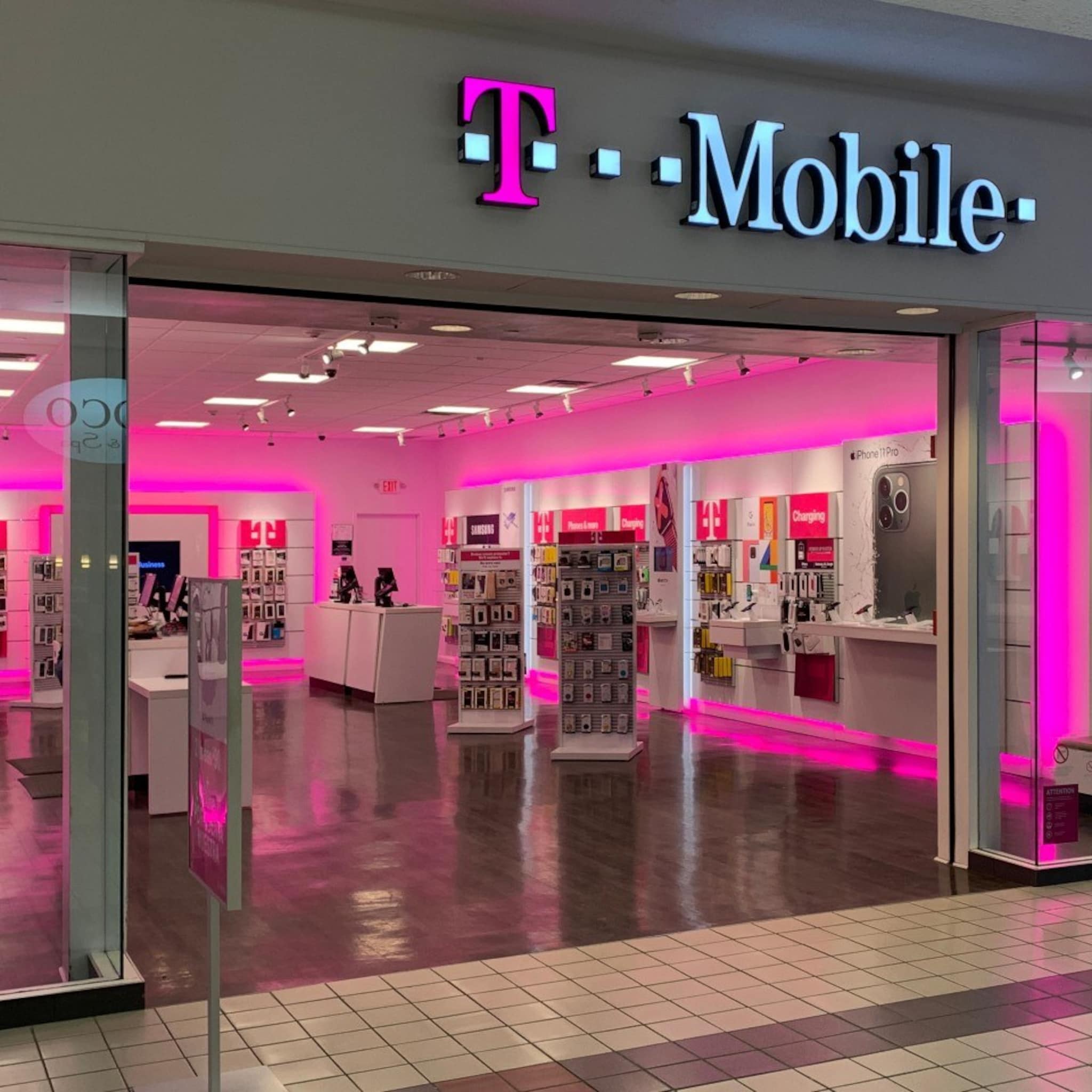 t mobile haalt meer mobiele klanten binnen na heropening winkels