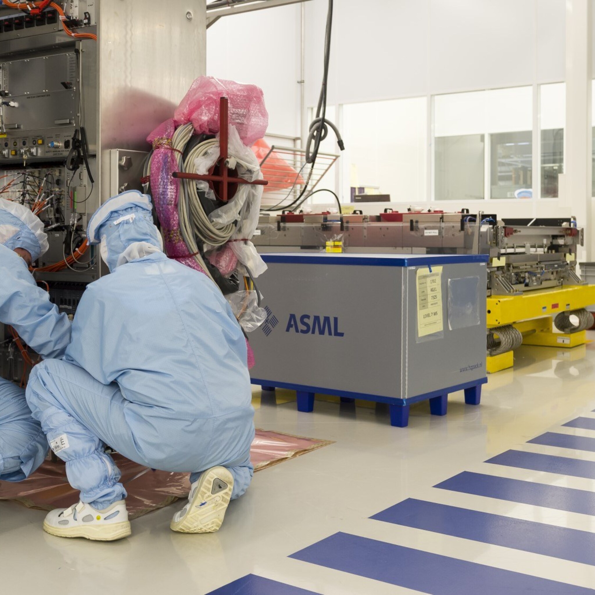 asml kan door coronacrisis wereldwijde vraag naar chipmachines amper bijbenen
