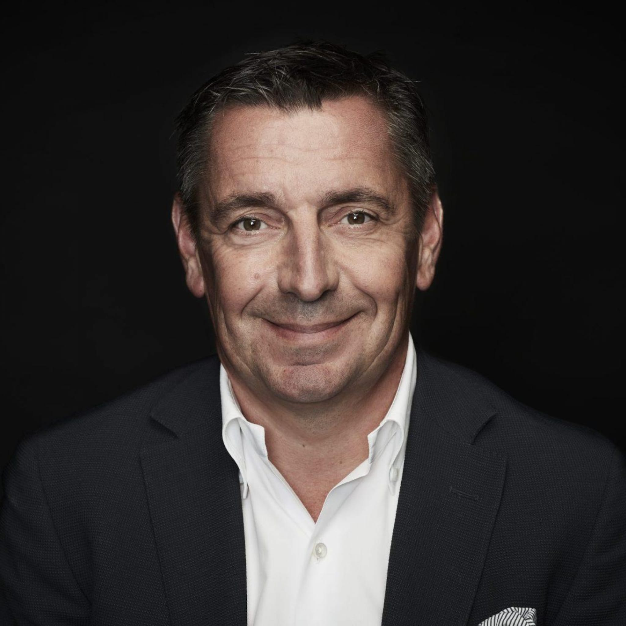 wie is joes daemen de multimiljonair die zijn zoon op ruimtereis stuurde met jeff bezos