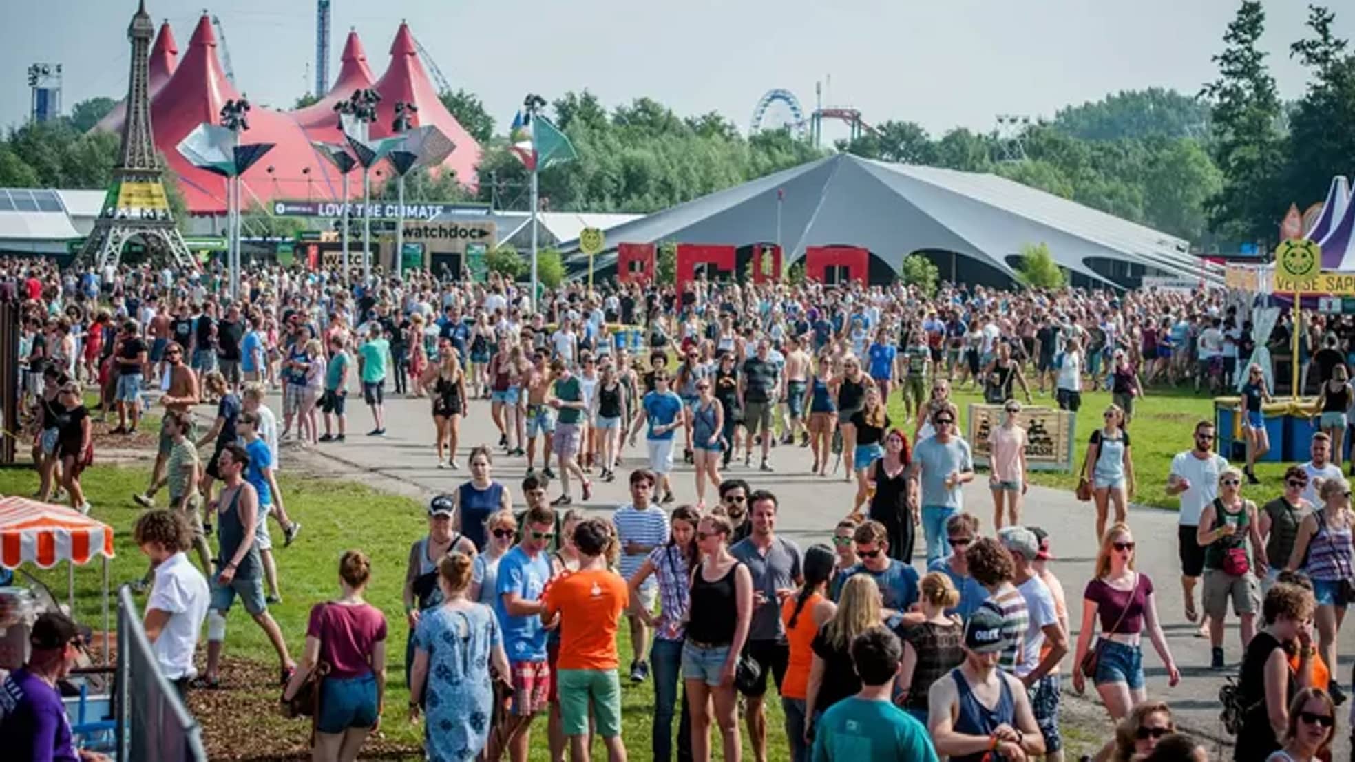 Lowlands-bezoekers moeten voorlopig nog even afwachten of het festival in Biddinghuizen wel doorgaat dit jaar. Foto: EPA