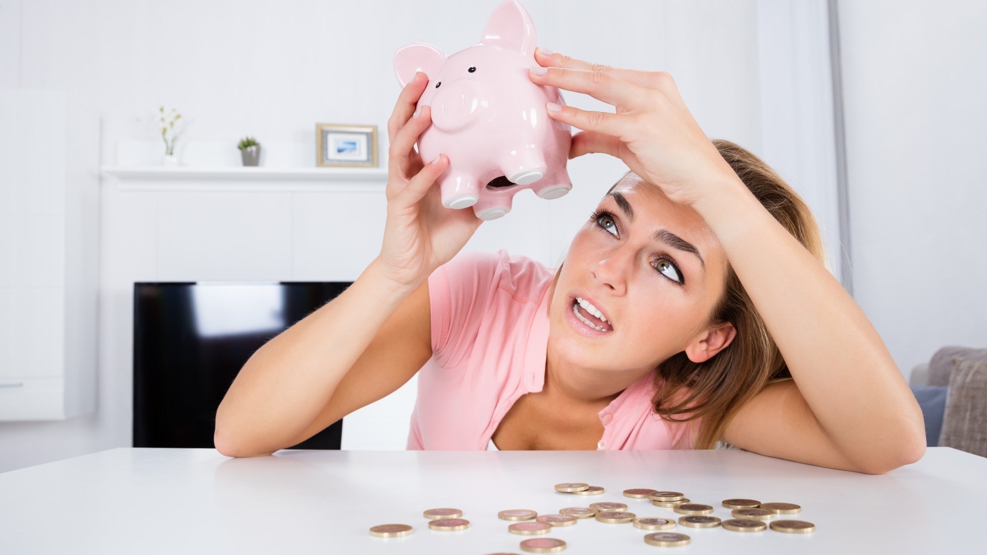 Vooral zelfstandigen die te maken kregen met contactbeperkende maatregelen zagen hun financiële buffer kleiner worden. Foto: Shutterstock