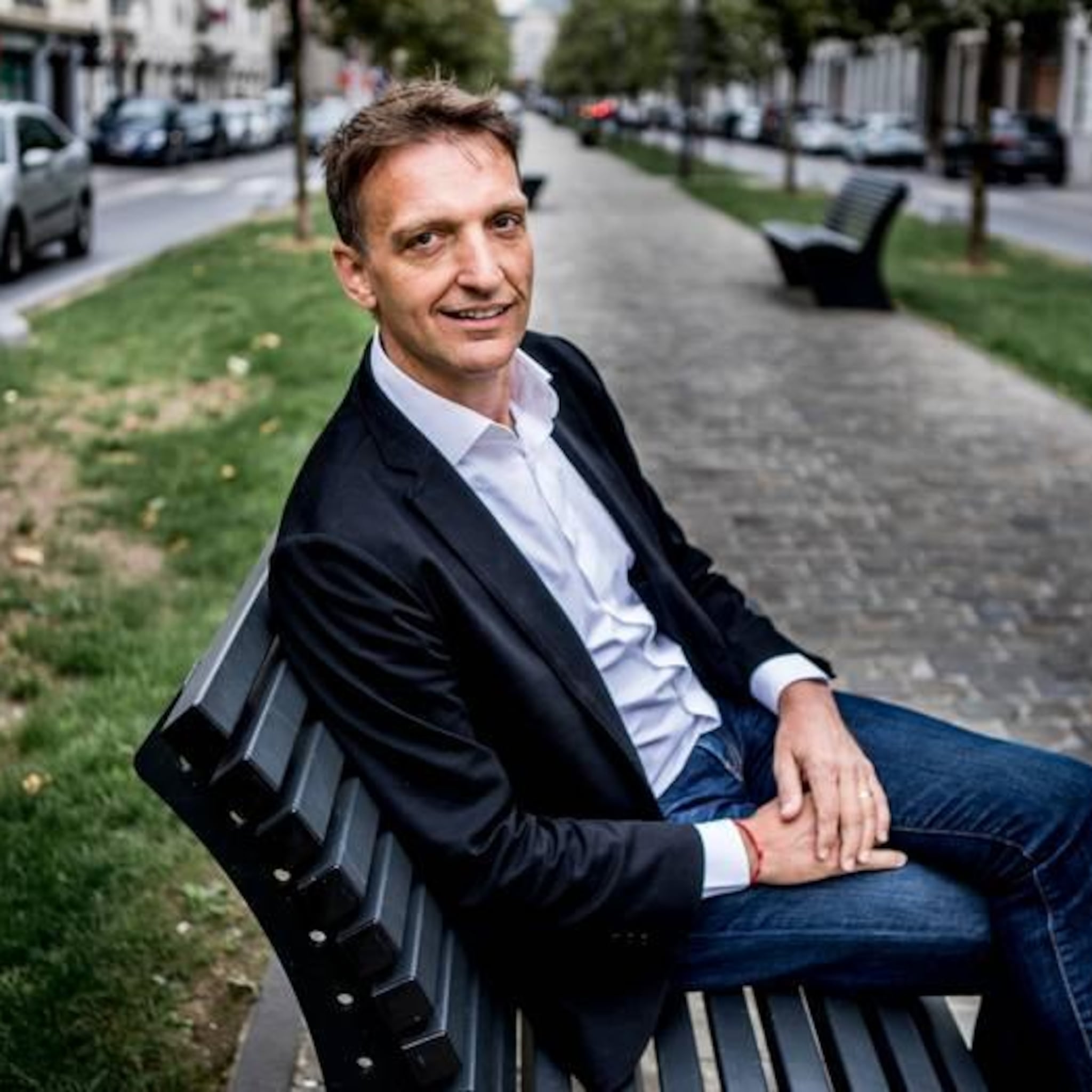 topeconoom we hebben juist meer concurrentie nodig niet een facebook maar twee