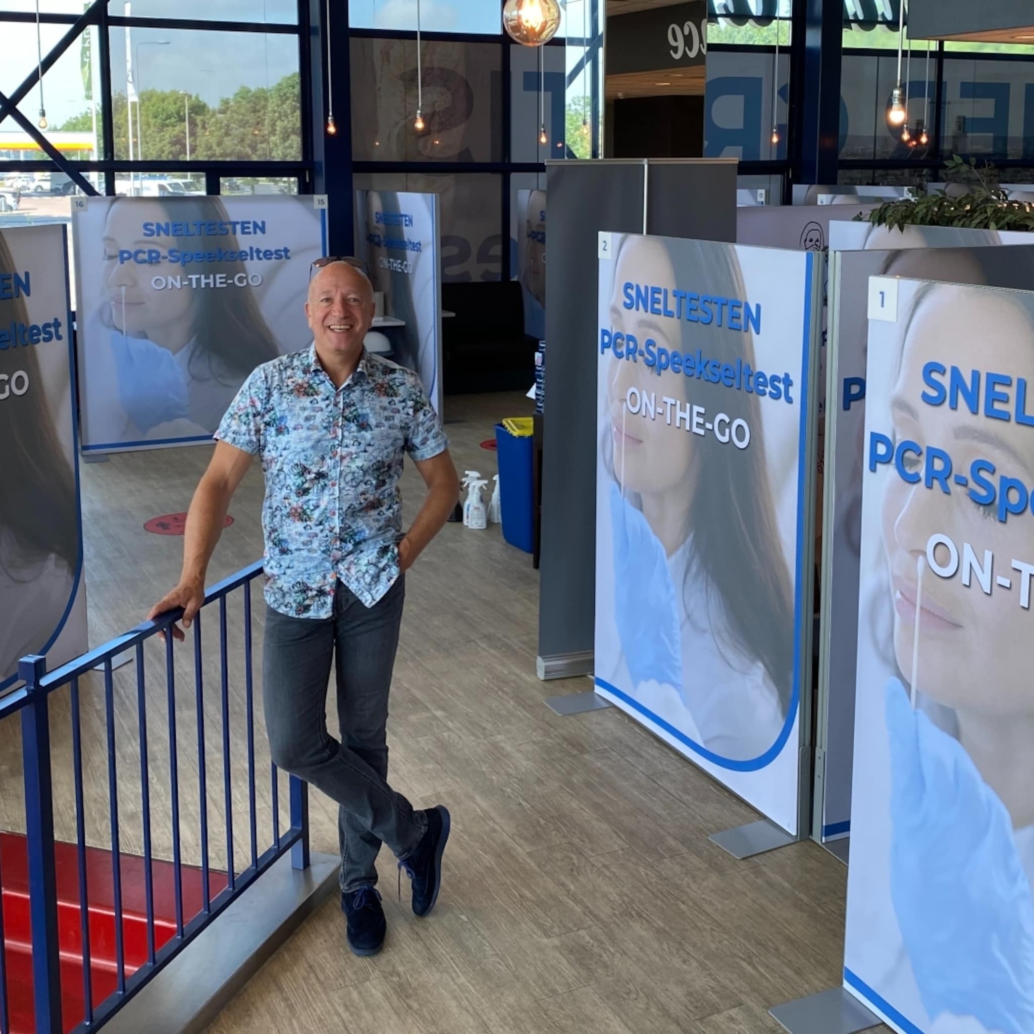 nabij schiphol en in huizen tim coronel opent coronateststraten