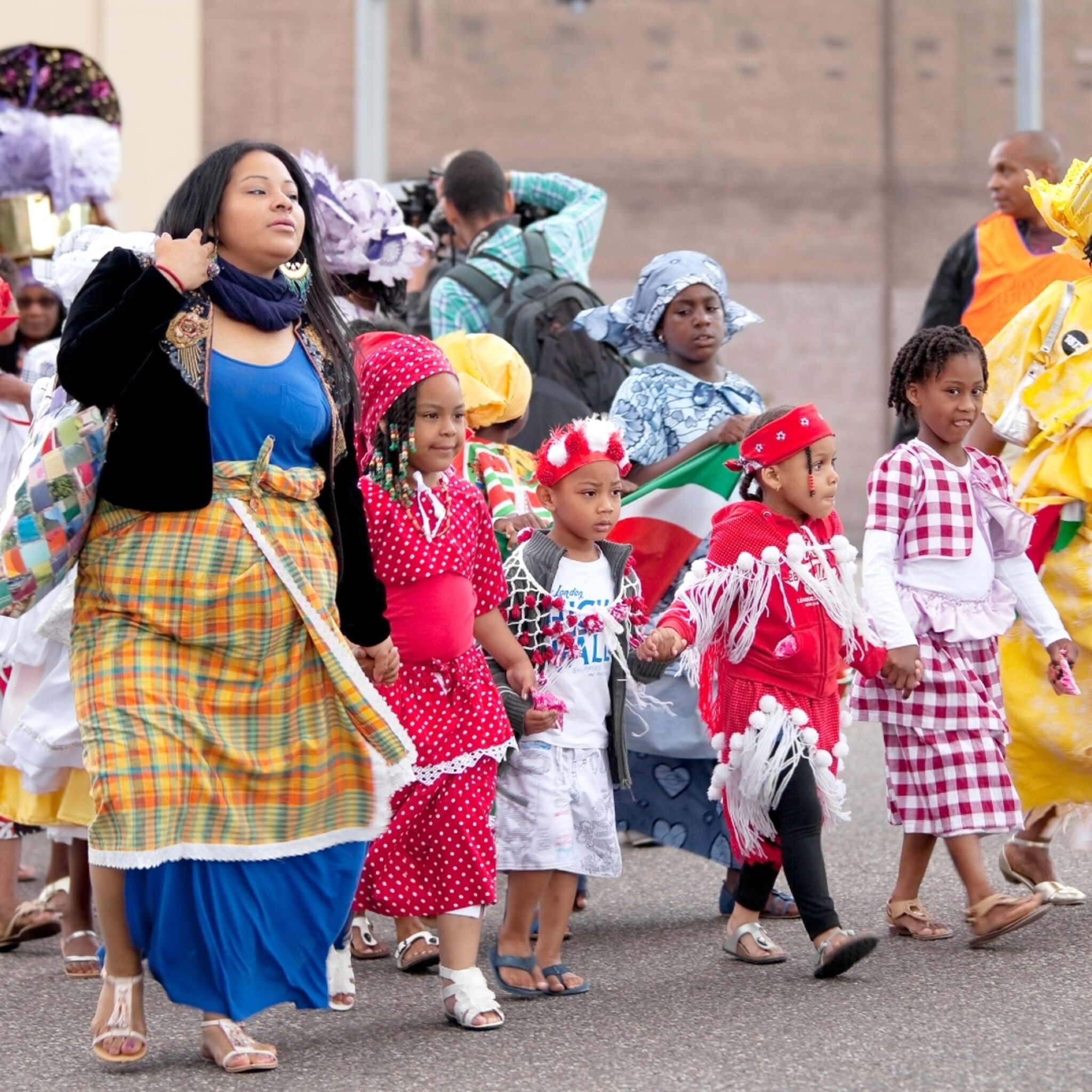 tony s chocolonely geeft personeel allang vrij op dag afschaffing slavernij