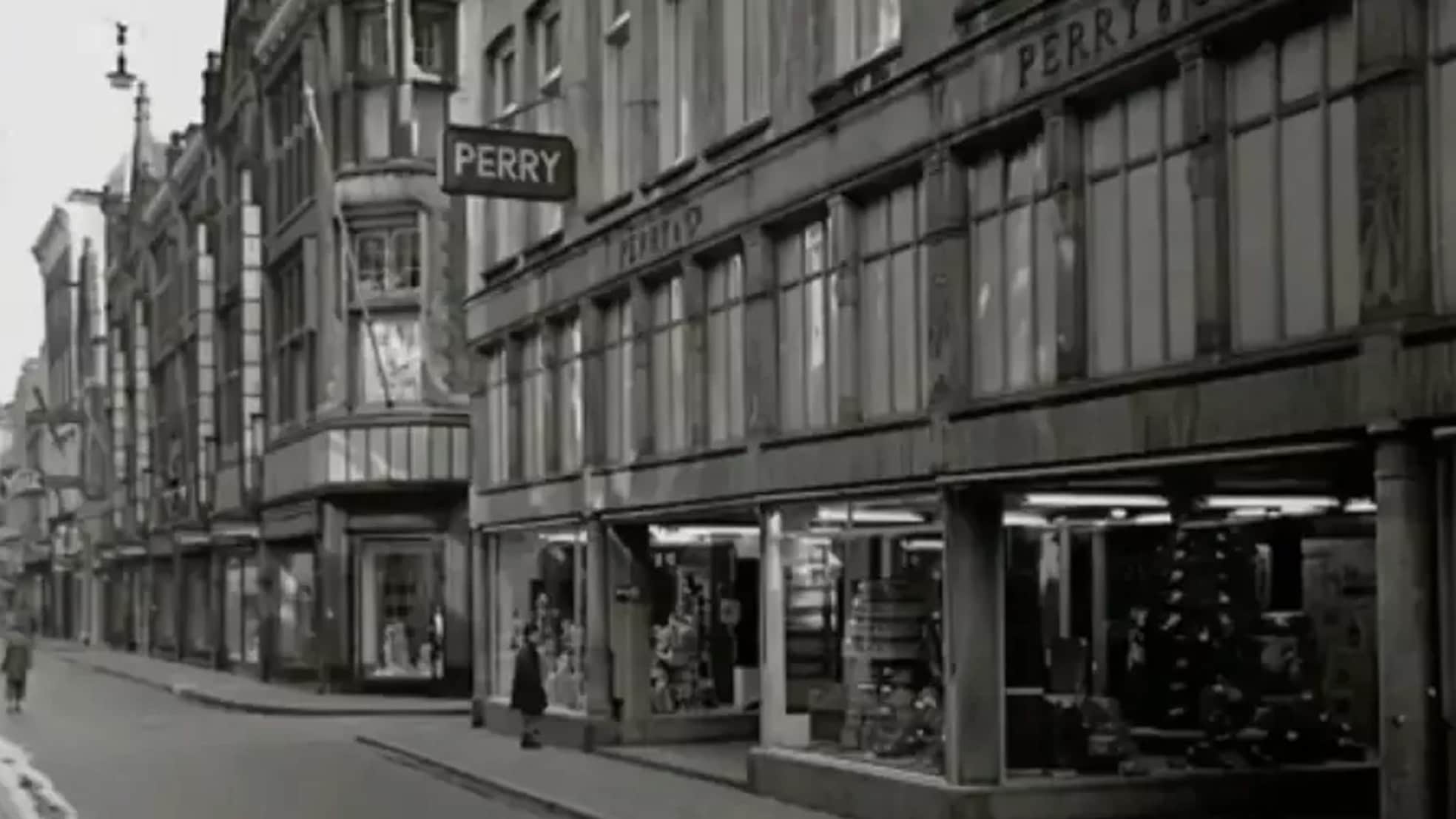 Perry Sport &amp; Adventure was ruim anderhalve eeuw gevestigd in de Amsterdamse Kalverstraat. Foto: Perry Sport &amp; Adventure