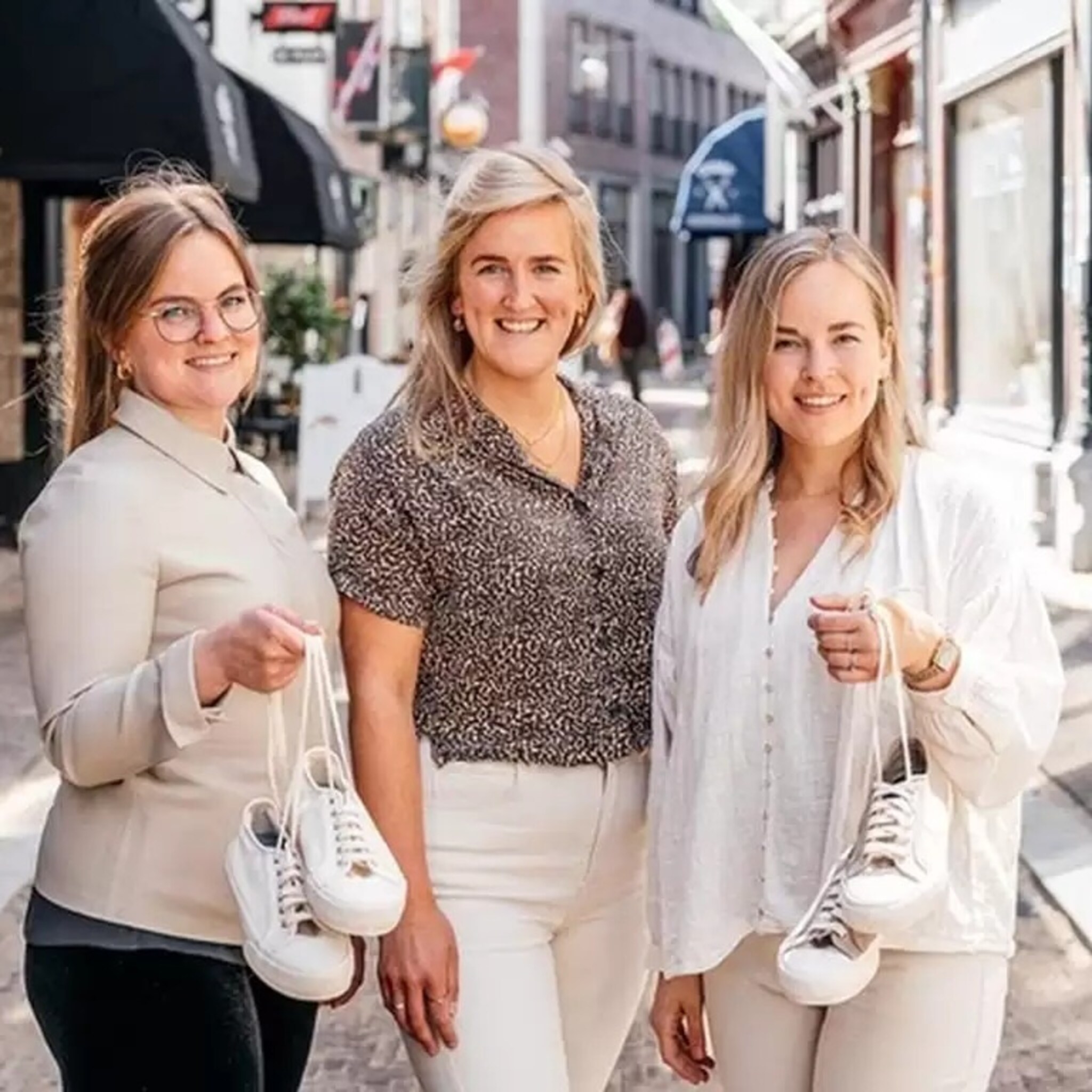 zussen de bruijn delen passie voor bamboe en lanceren schoenenlijn