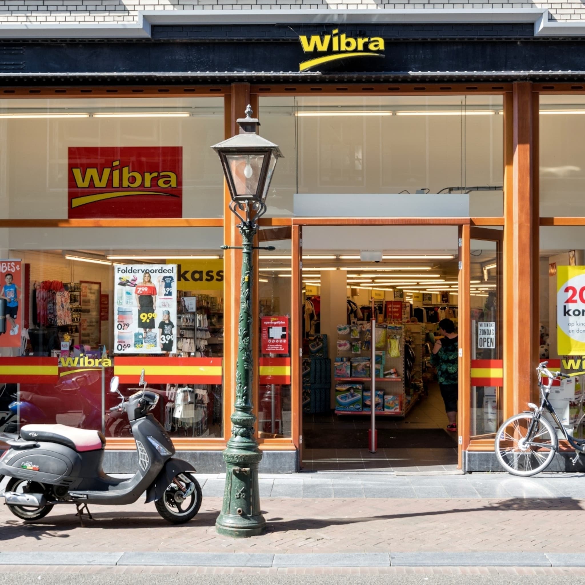 wibra directeur beslissing om werknemers corona uren te laten inhalen niet uit luxe