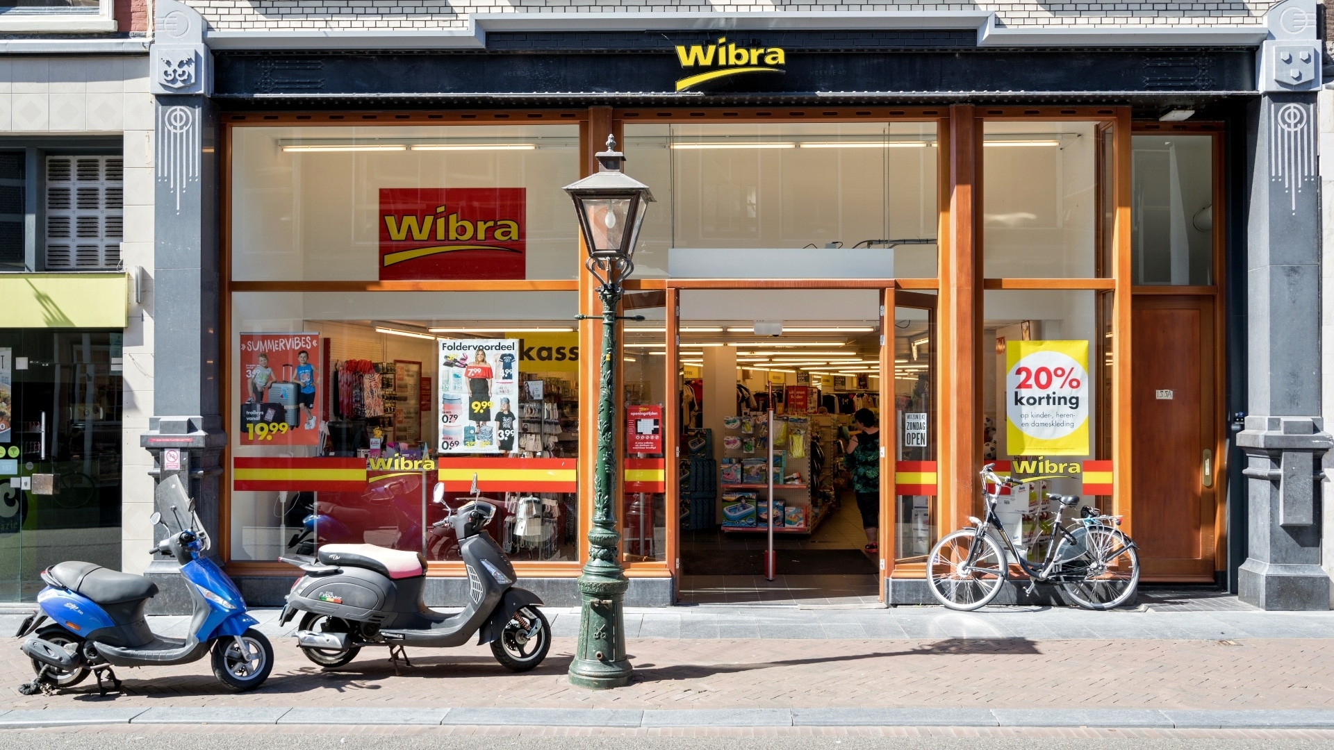 Volgens de cao Retail non-food kan Wibra van haar werknemers verlangen dat ze de uren inhalen. Foto: Shutterstock