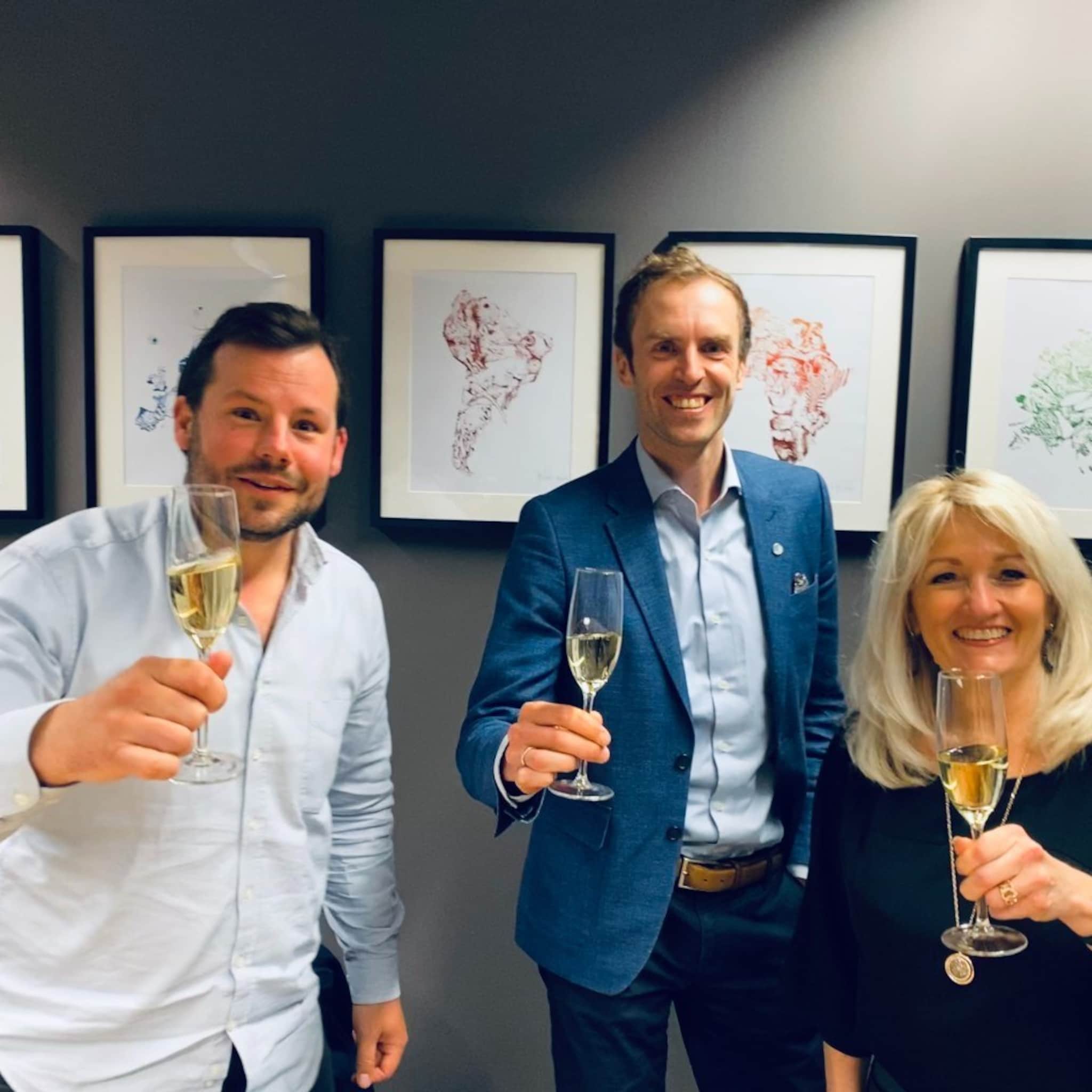 dragons den investeerder shawn harris zet plantenservice upperbloom met drie ton in bloei