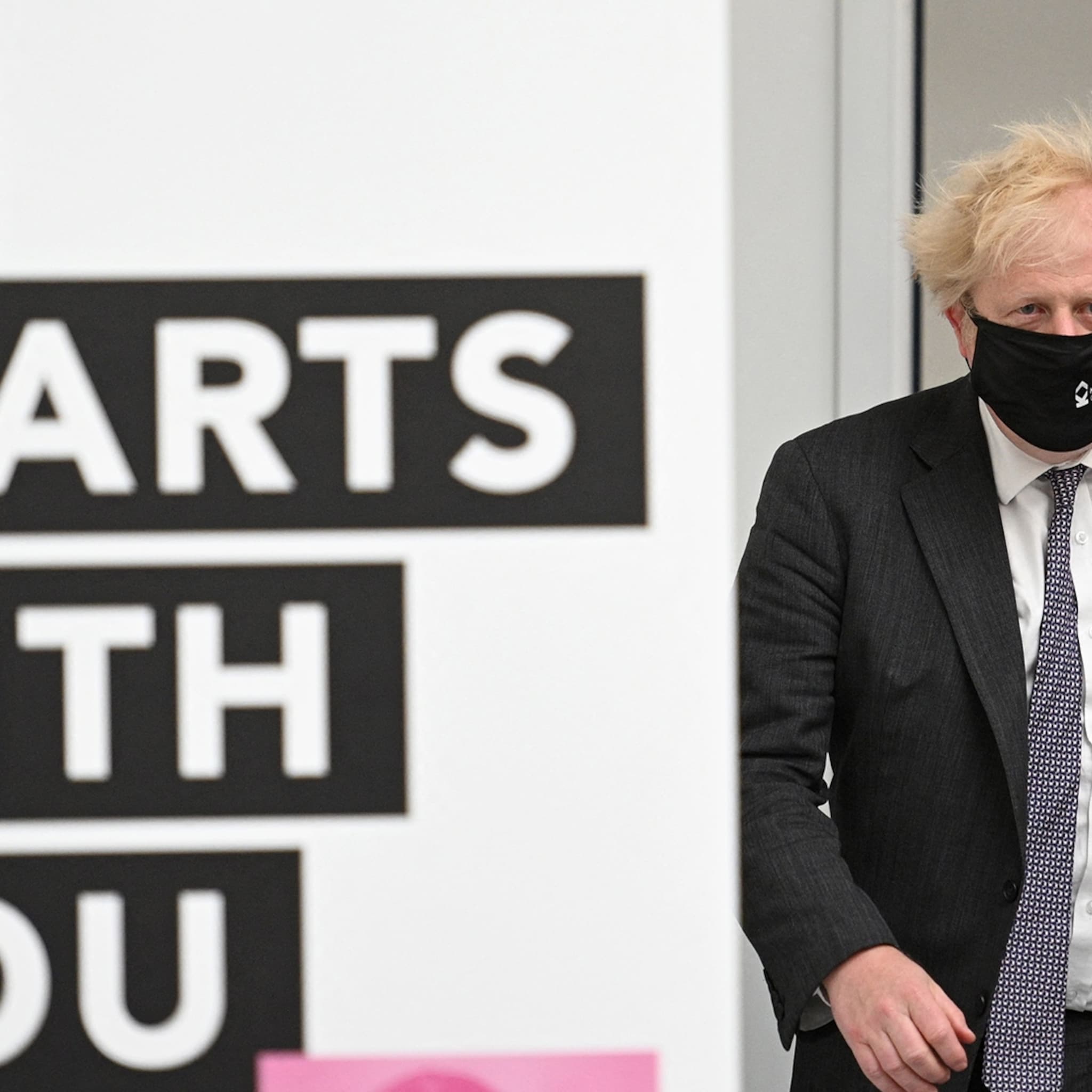 terwijl het vk worstelt met de deltavariant stapelen brexit problemen zich op