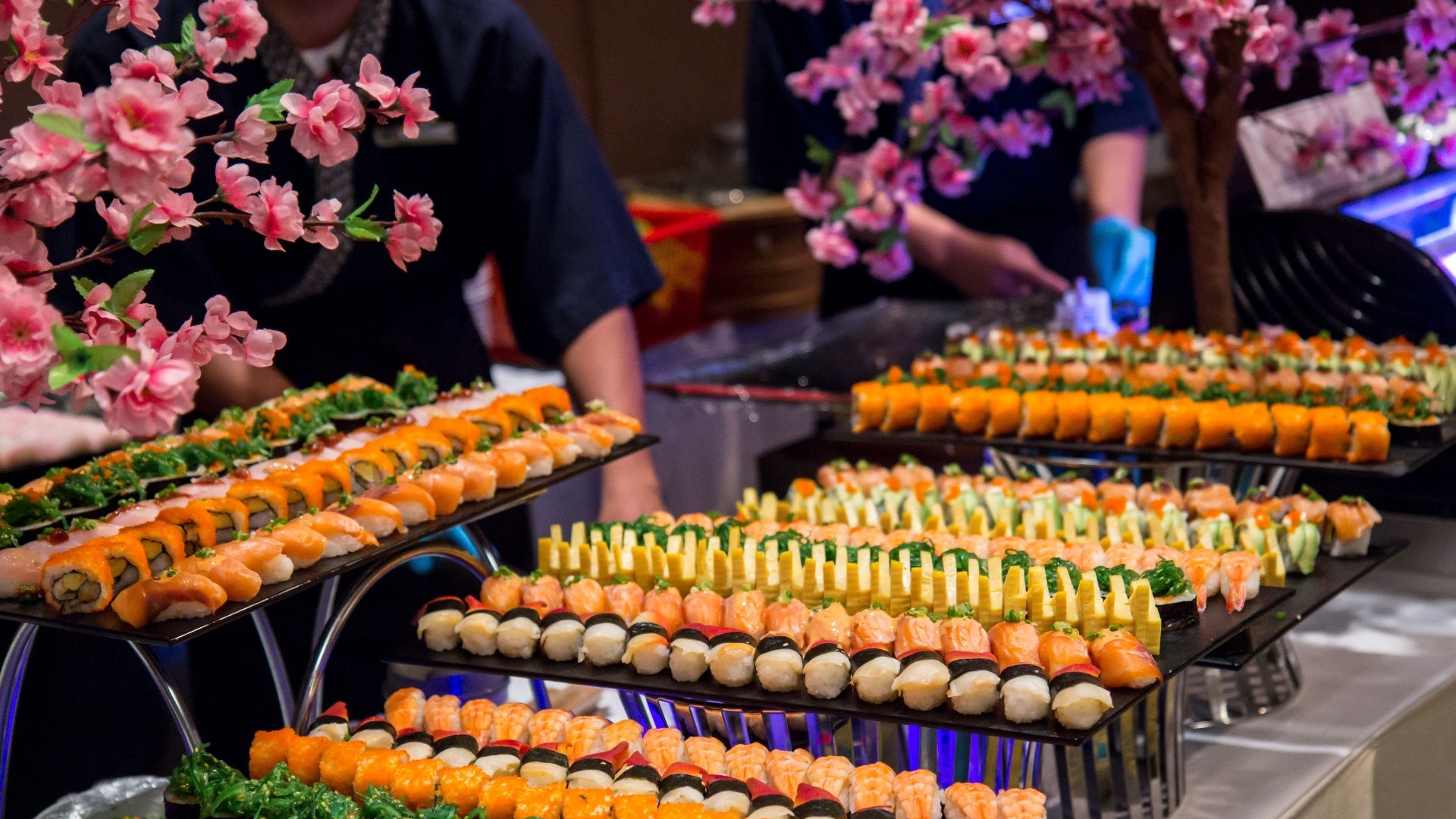 Ondanks de dalende populariteit van sushi, kun je de klok erop gelijkzetten dat International Sushi Day op 18 juni door een hoop mensen gevierd wordt. Foto: Shutterstock