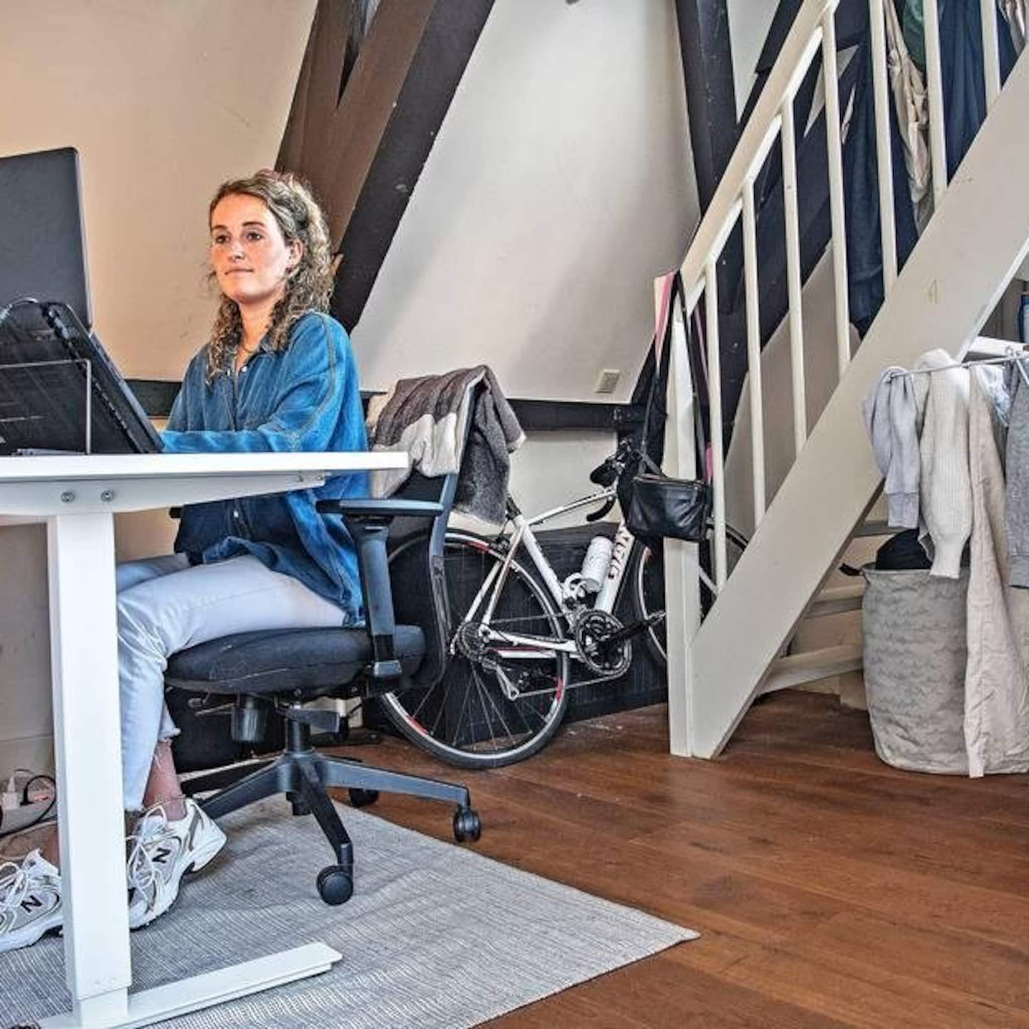 jongeren op de arbeidsmarkt door thuiswerken harder getroffen dan oudere collega s