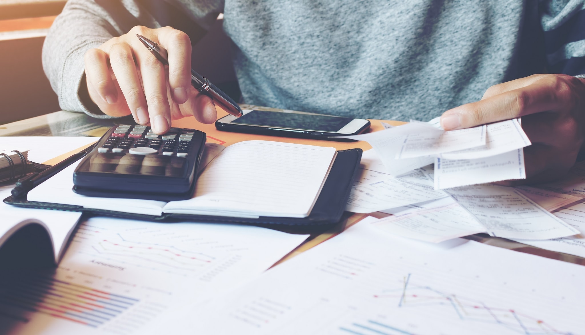 In de Wet gemeentelijke schuldhulpverlening (Wgs) staat expliciet dat zelfstandig ondernemers recht hebben op schuldhulpverlening. Foto: Shutterstock