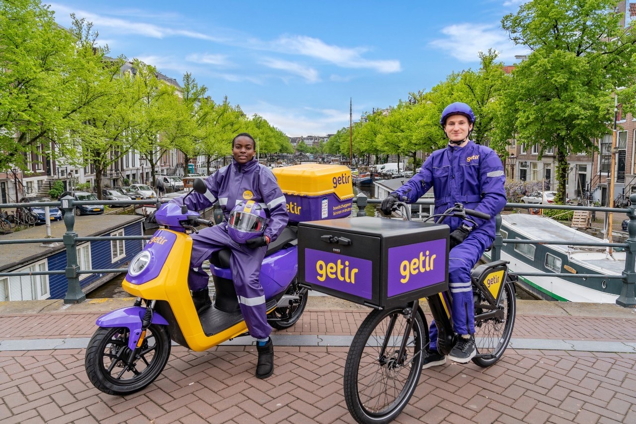 De supersnelle besteller van supermarktproducten Getir is nu ook actief in Nederland. De Turkse onderneming is begonnen in Amsterdam. Foto: Getir