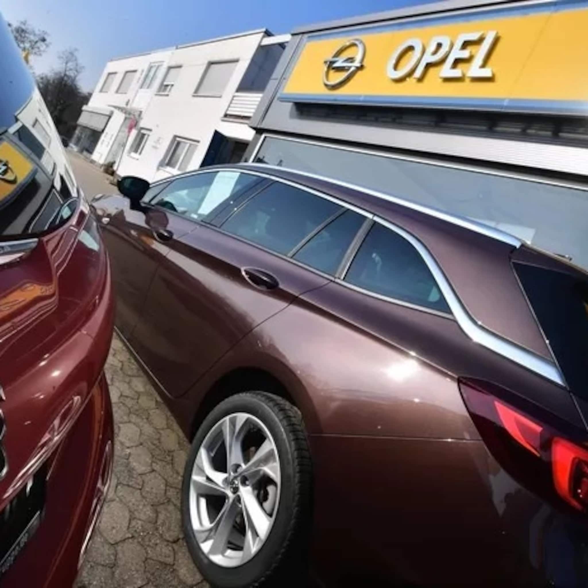 stellantis zet mes in dealernetwerk peugeot citroen fiat en opel