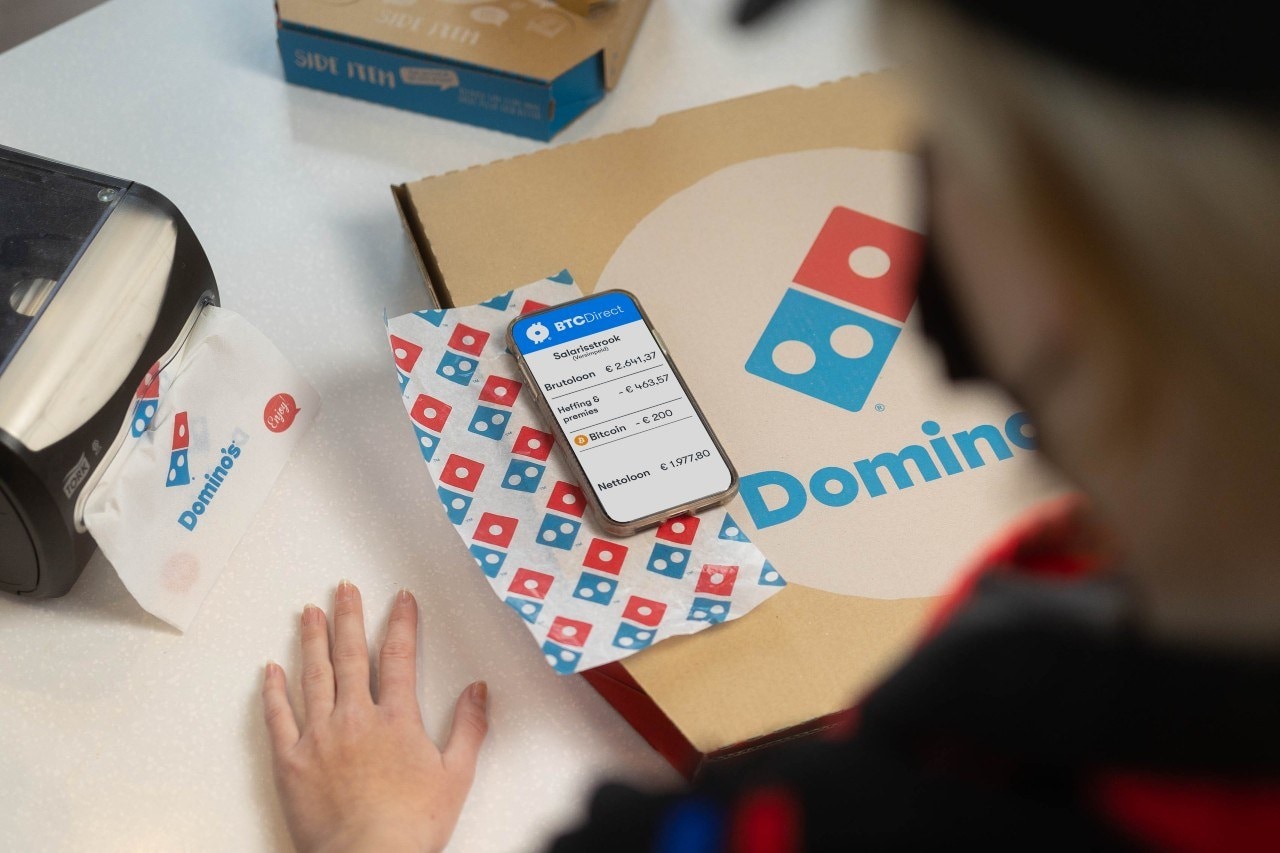 De grootste franchiser van Domino’s Pizza biedt medewerkers gedeeltelijke uitbetaling van salaris in bitcoin aan.