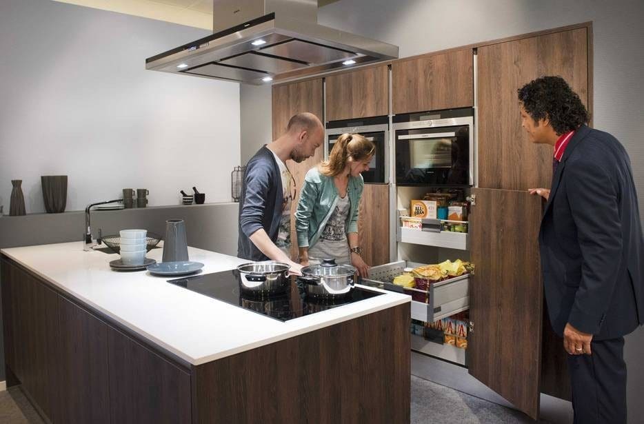 De vraag naar keukens is ontploft. Consumenten steken voor het tweede jaar het vakantiegeld in hun huis. Foto: ANP.