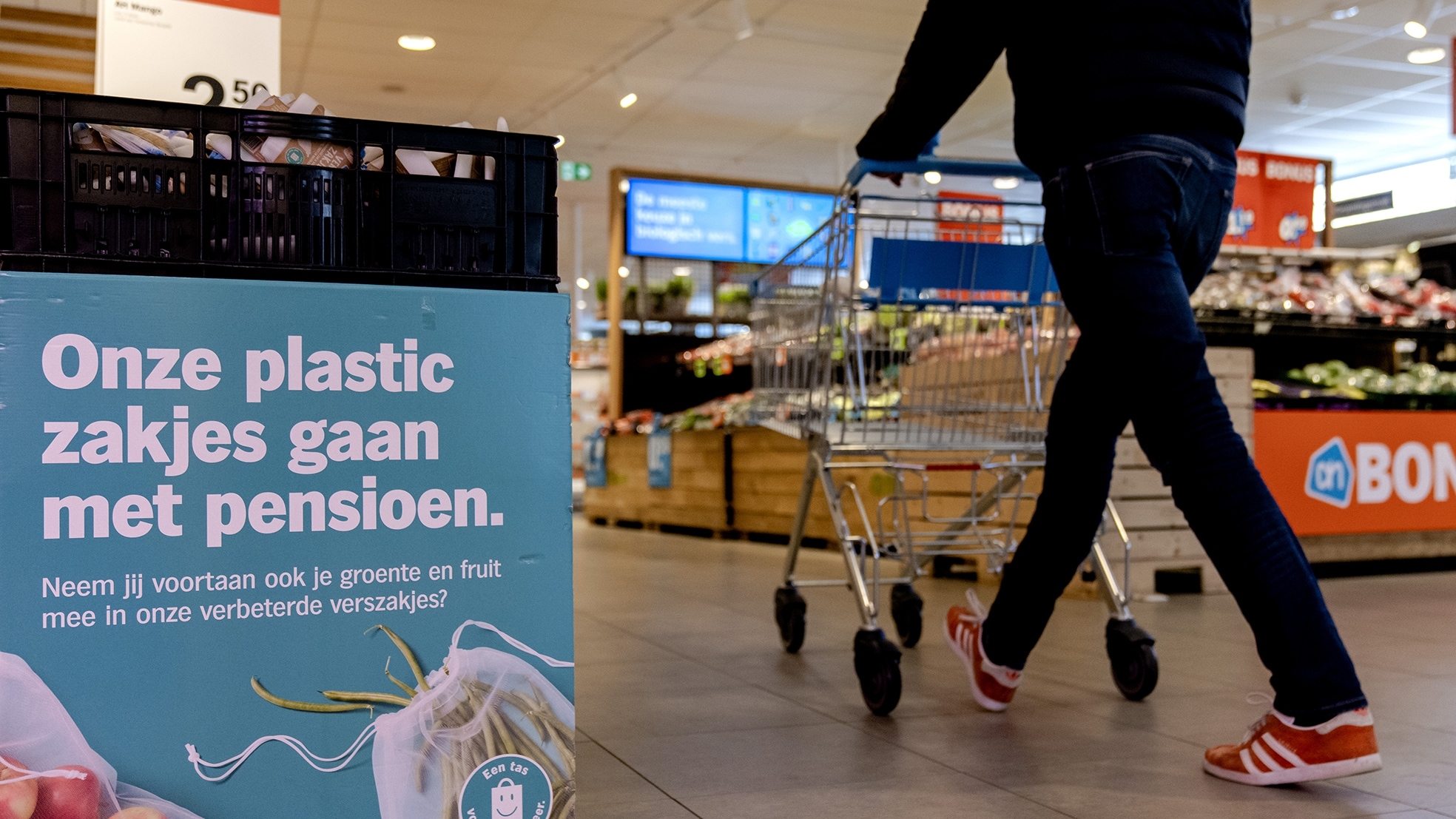 Waar de crisis voor hogere opbrengsten zorgde, zadelde deze Ahold Delhaize ook op met hogere kosten. Een oorzaak: maatregelen die genomen werden om veilig te werken. Foto: ANP