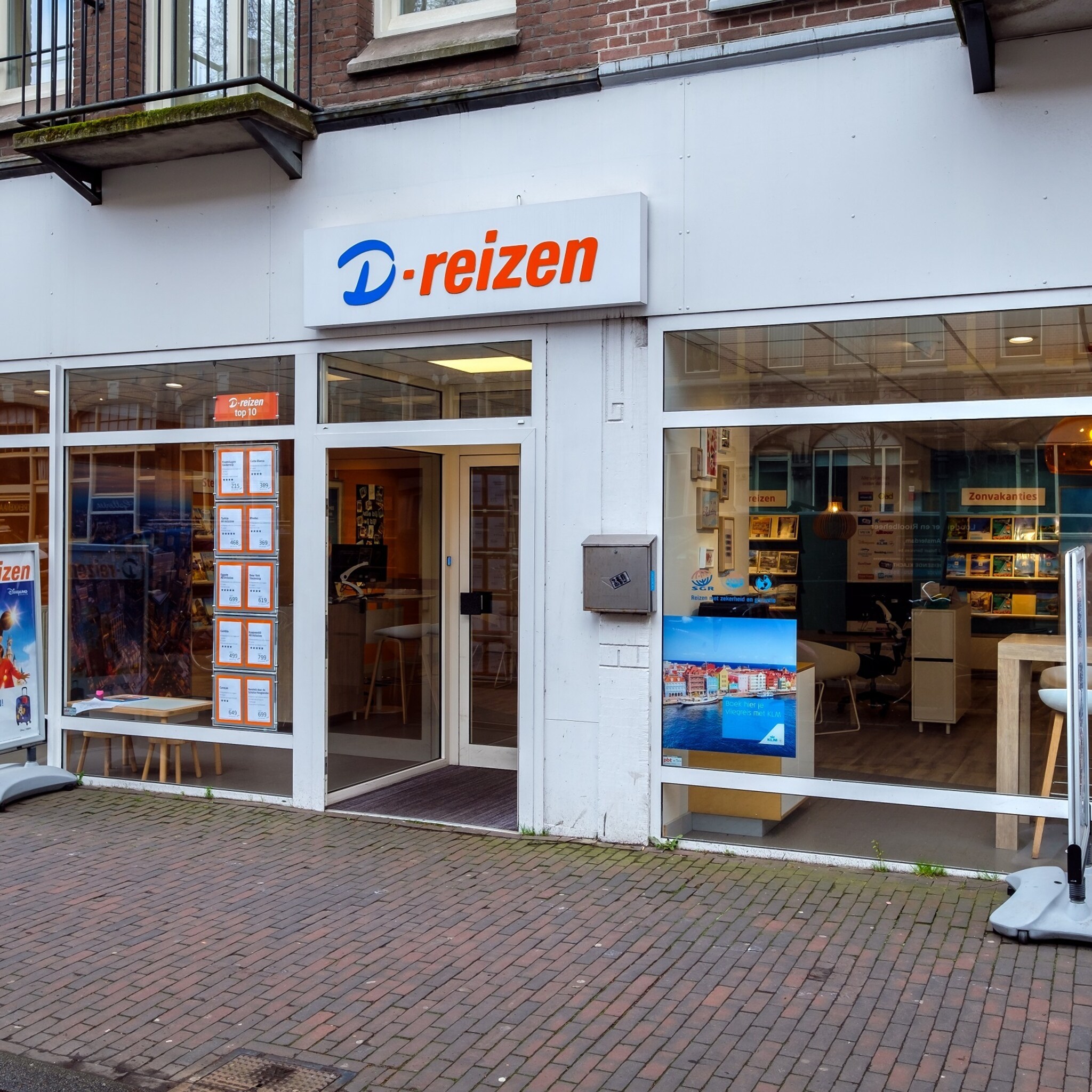 tientallen filialen d reizen mogelijk verder als hillman travel