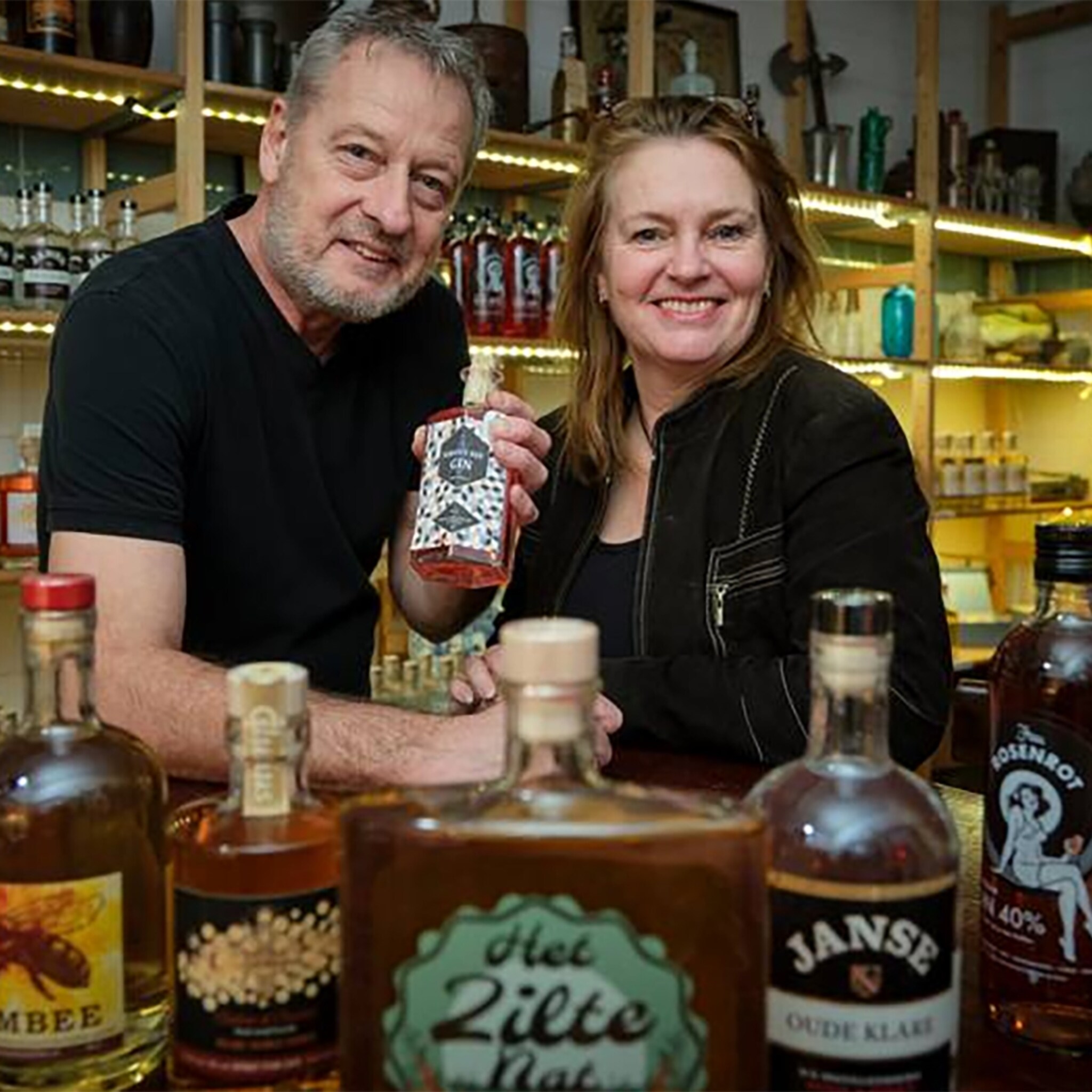 serious bee distillers oogst internationale awards met honingdistillaten