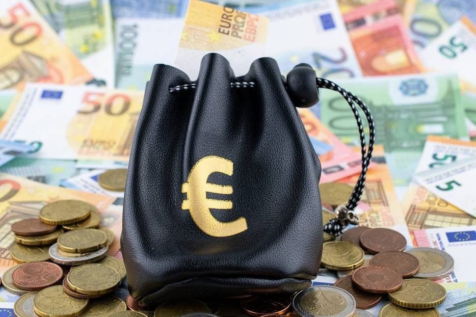 In de maanden mei en juni wordt normaal gesproken het vakantiegeld uitgekeerd door werkgevers. Foto: AD/Venema Media