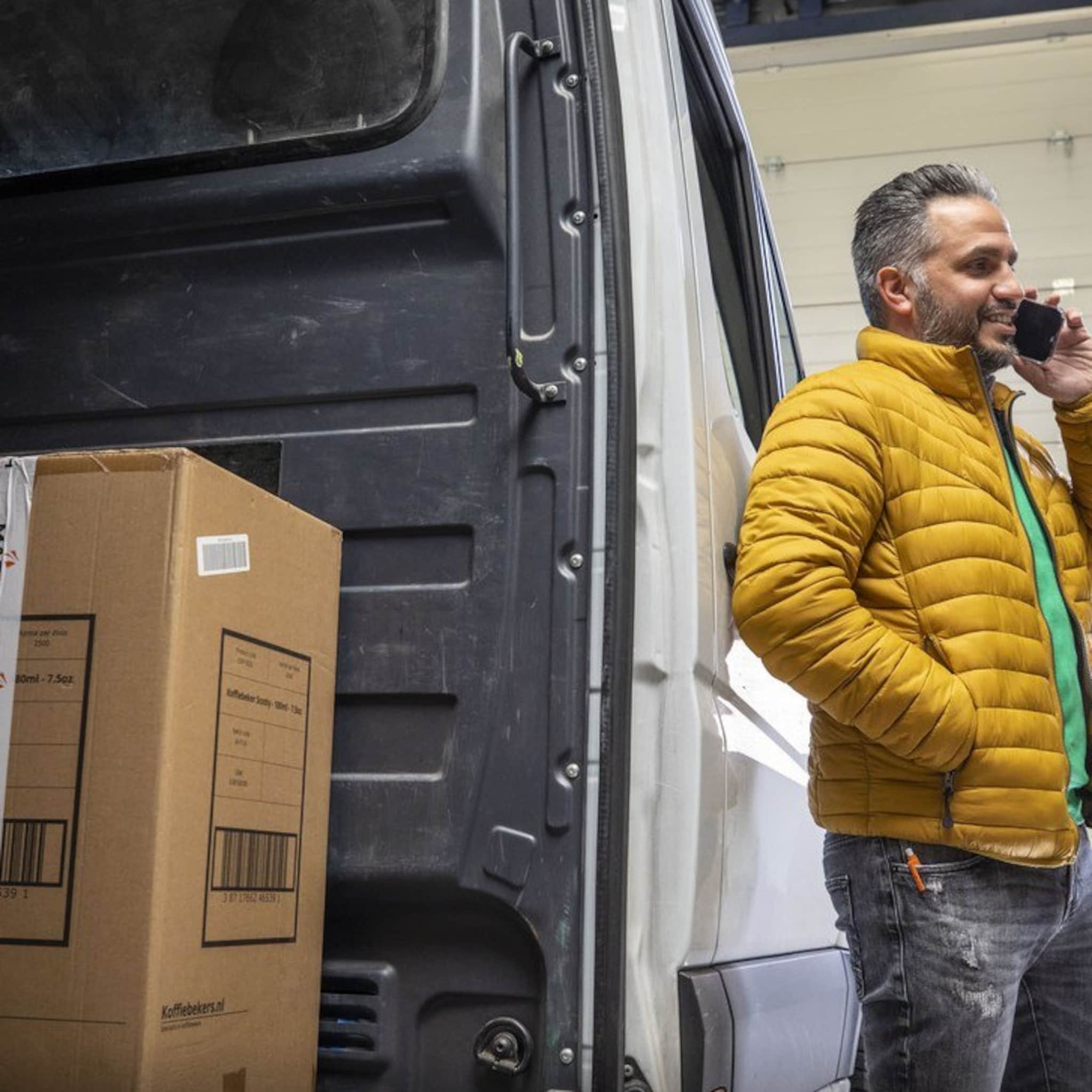 pakketbezorger ahmed heeft met zijn bedrijf mach transport nu zelf 150 man in dienst