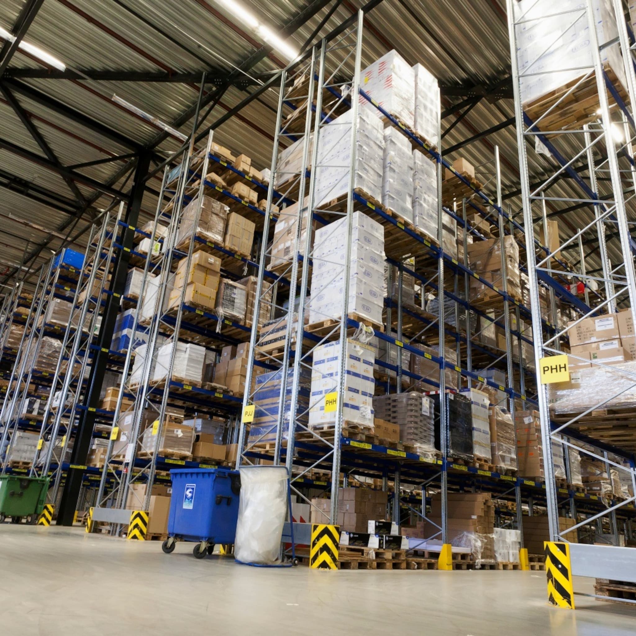 ondernemer ahayan springt met mkbshop in het gat webwinkels zakelijke orders
