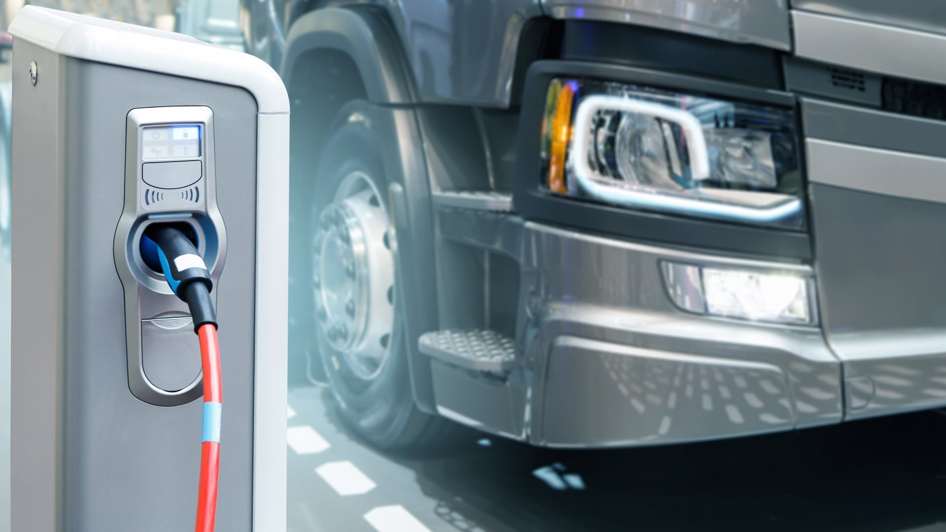 Plannen voor de ontwikkeling en productie van elektrische trucks of vrachtauto's met brandstofcel zijn er genoeg. Foto: Shutterstock
