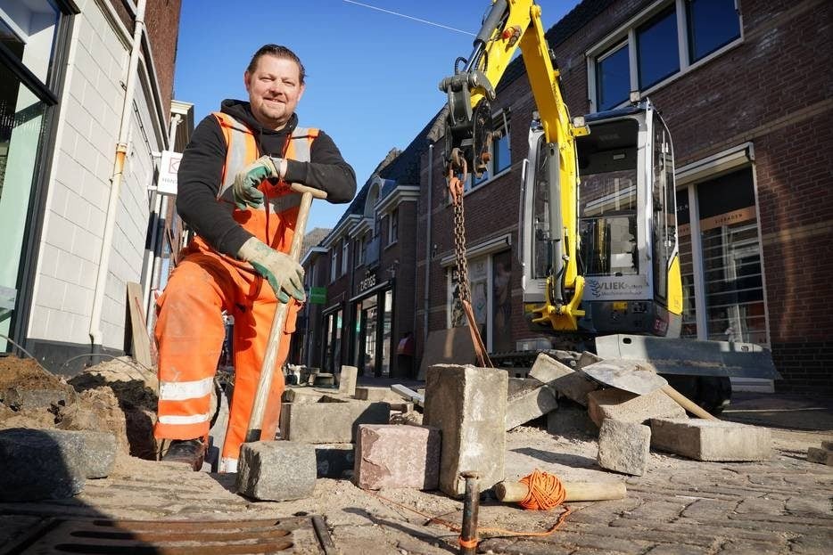 Gerwin van de Pol stelde zijn café Xero ter beschikking als ‘bouwkeet’. Daarop volgde een baan. Foto: Mathilde Dusol