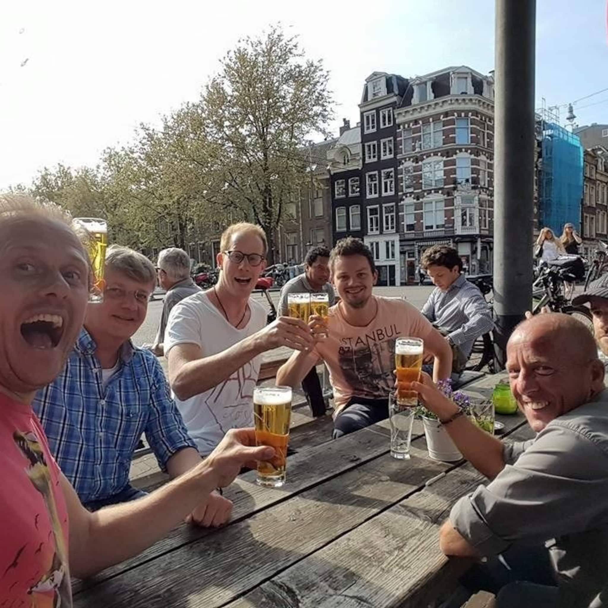 burgemeesters sta opening winkels en horeca toe en handhaaf niet