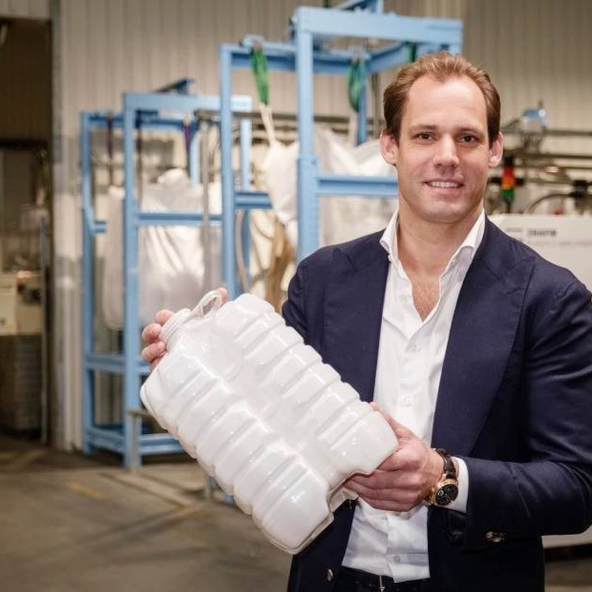 zo laat deze jonge ondernemer kunststofmaker hpi group groeien