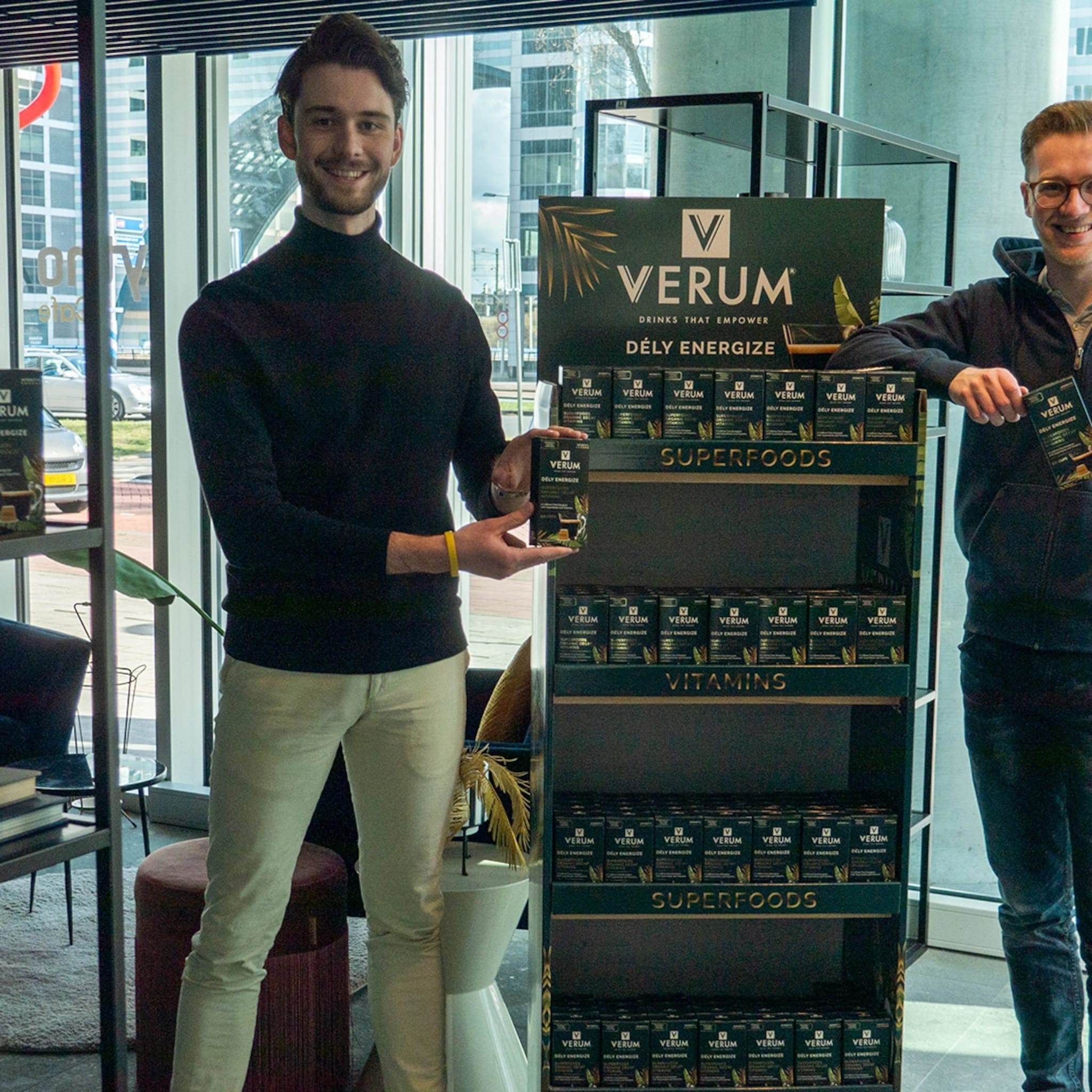 verum jonge ondernemers crispijn en erik willen wereld aan hun gezonde koffie