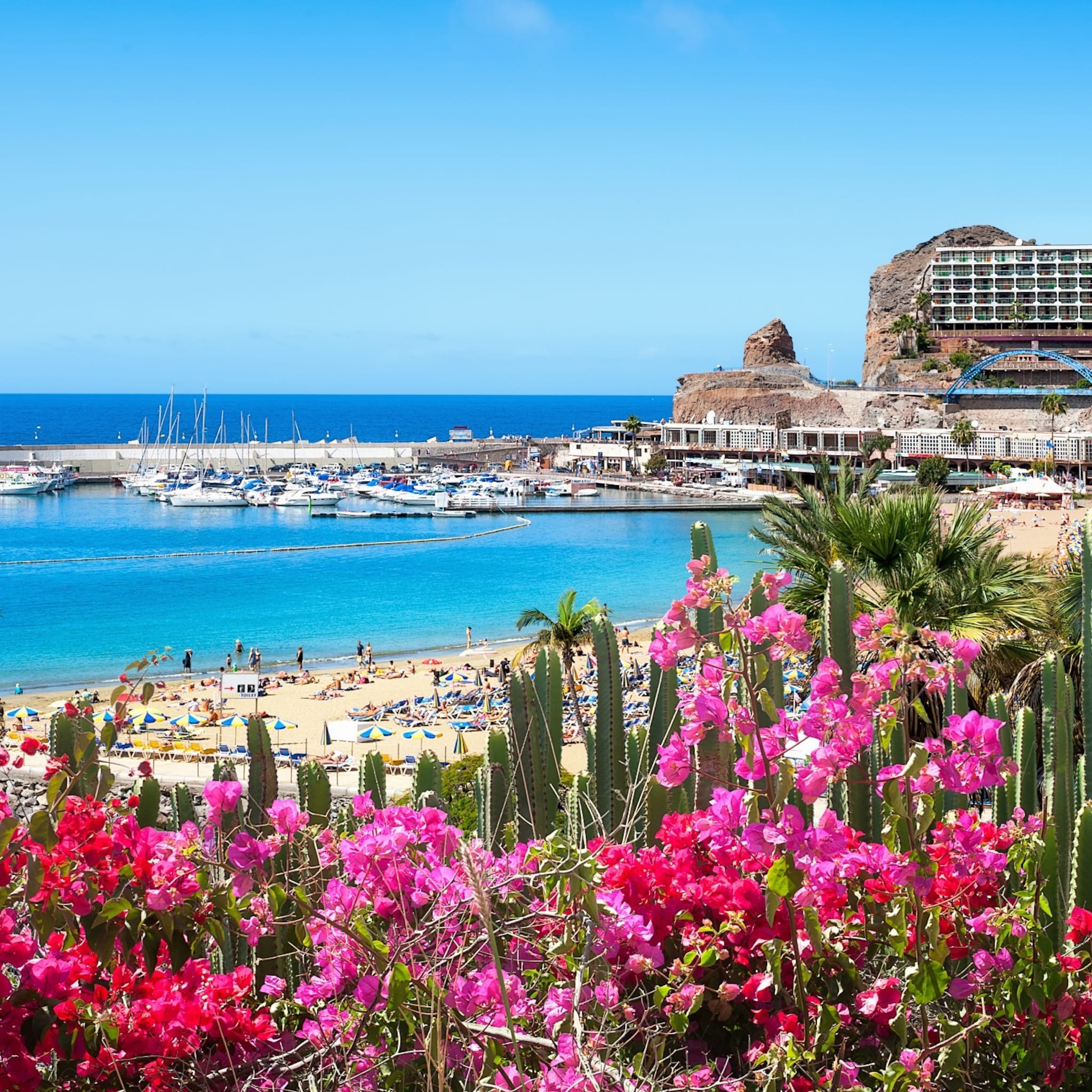 tweede proefreis gaat naar gran canaria vakantiegangers mogen hotel uit