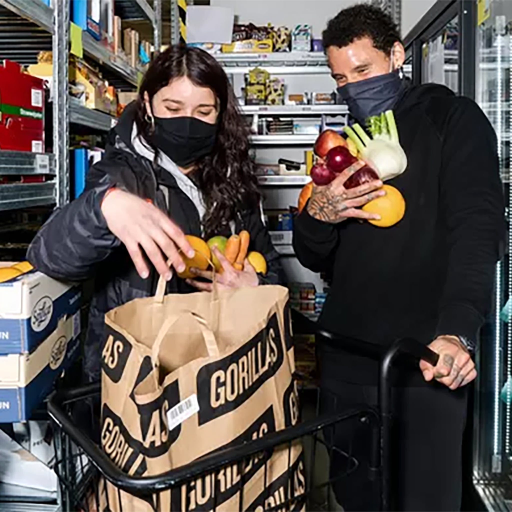 boodschappen binnen 10 minuten in huis gorillas schudt bezorgmarkt op met flitsservice
