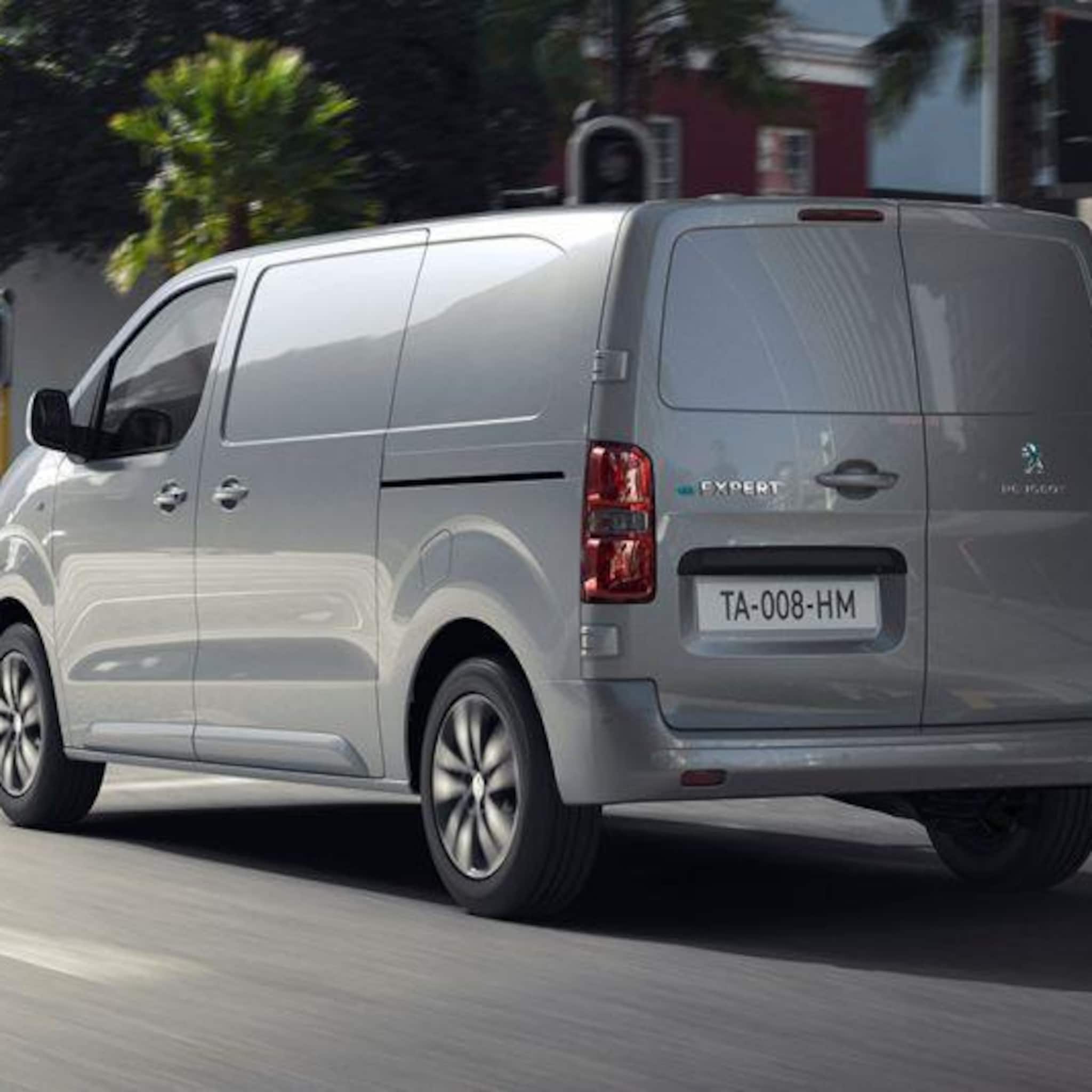 uitbreiding op elektrisch bedrijfswagenaanbod citroen peugeot en opel komen met waterstofbusjes