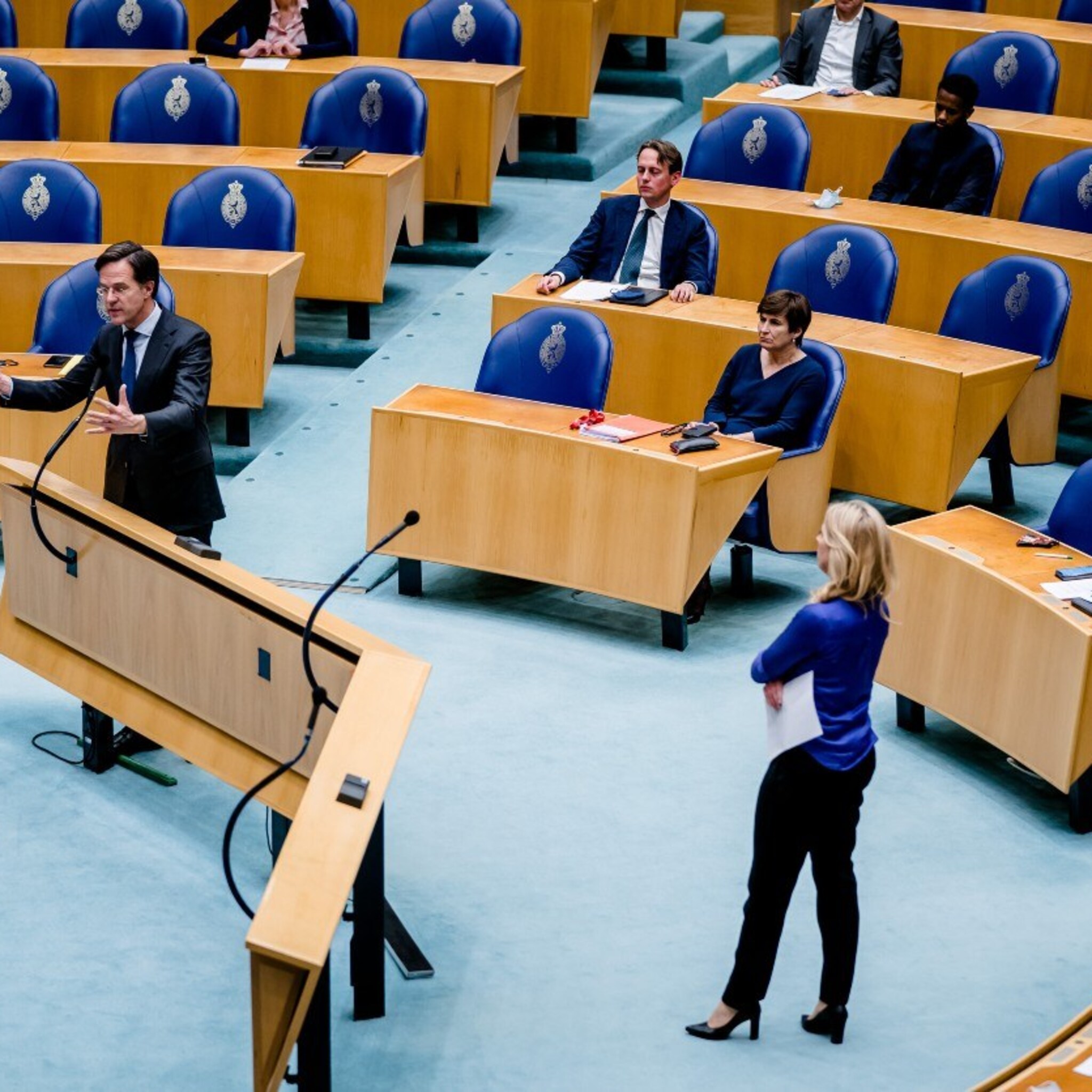 soap rond politiek den haag duurt voort ergernis bij ondernemers
