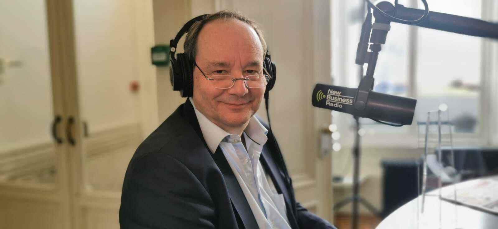 Staatssecretaris Hans Vijlbrief (D66) in de live-uitzending van De Ondernemer Kiest bij ONL.