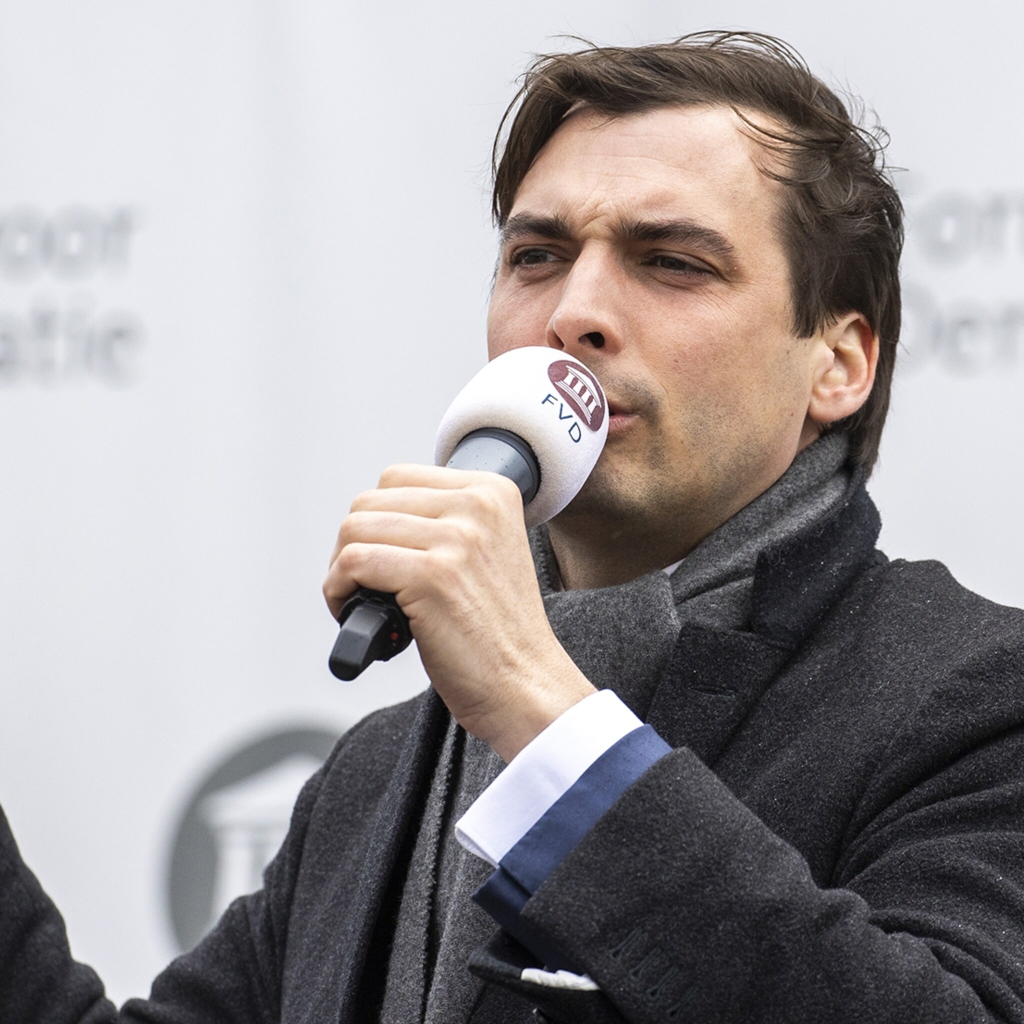 bakkie binnenhof ga je 17 maart voor rechts