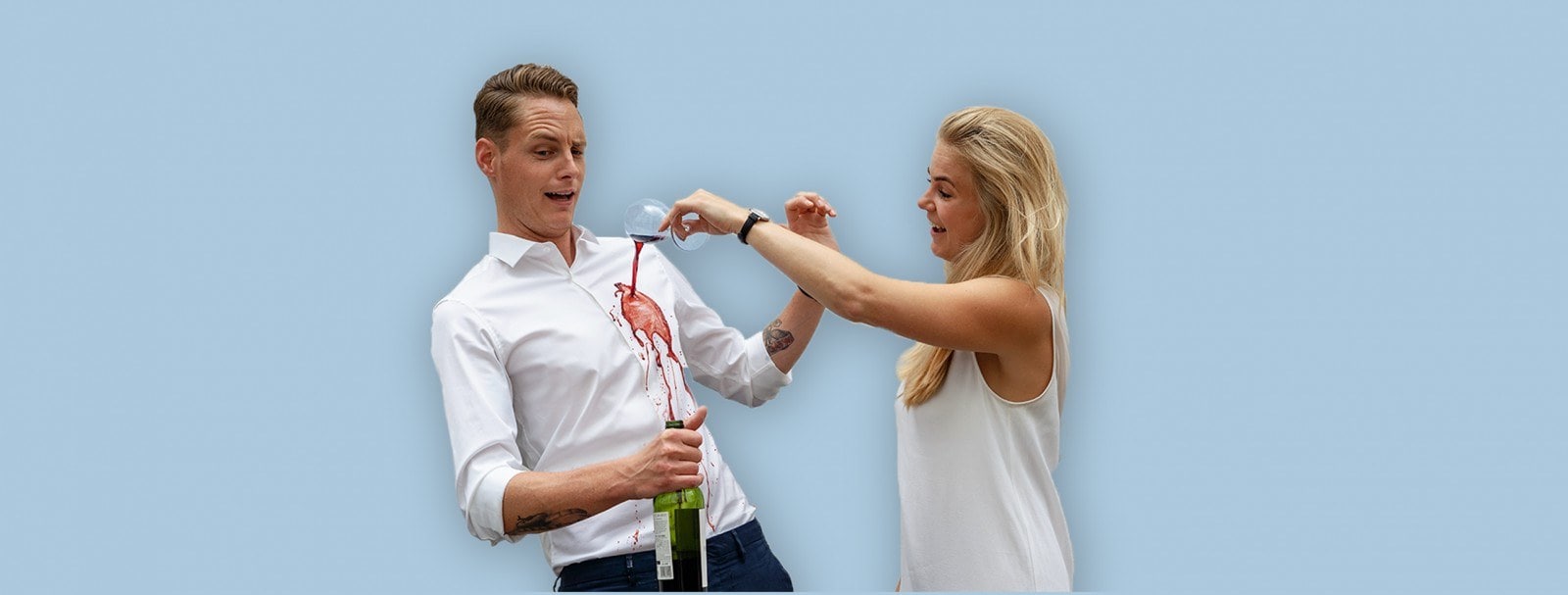 De twee oprichters Lotte Vink en Kasper Brandi Petersen van Labfresh testen een shirt. Foto: Labfresh
