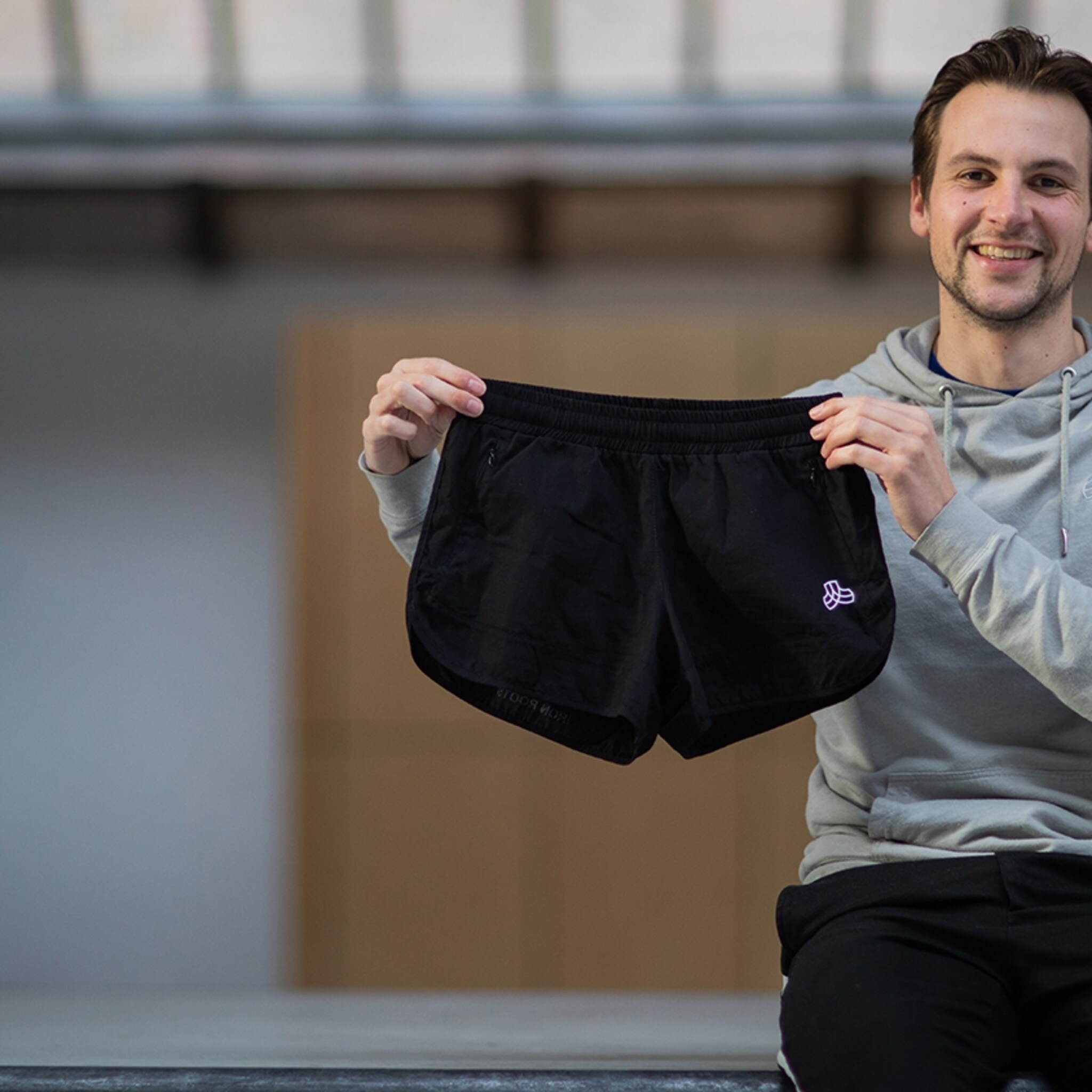 eerste microplasticvrije sportshorts ooit startup iron roots zegt ze te maken