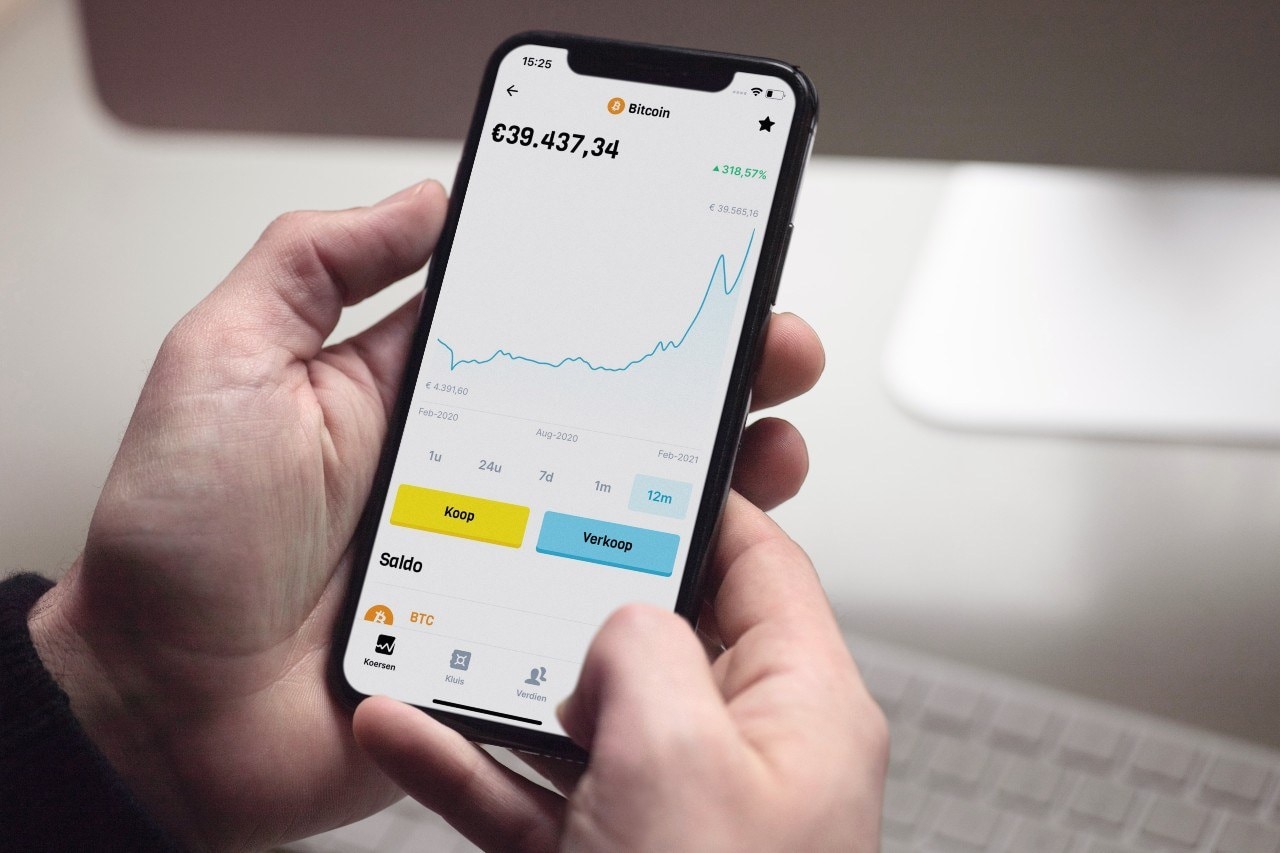 Spectaculaire koerswisselingen zorgen voor een explosieve aandacht voor bitcoin. Foto: BTC Direct