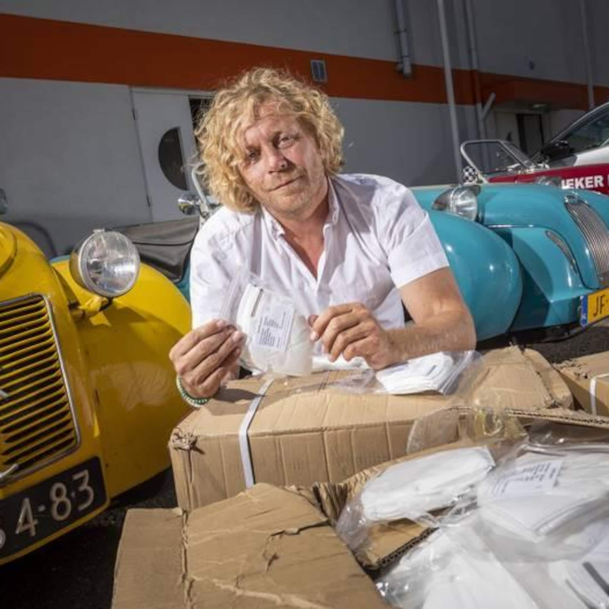 gebroeders gobel doen grootste sportwagenfabriek burton van nederland van de hand