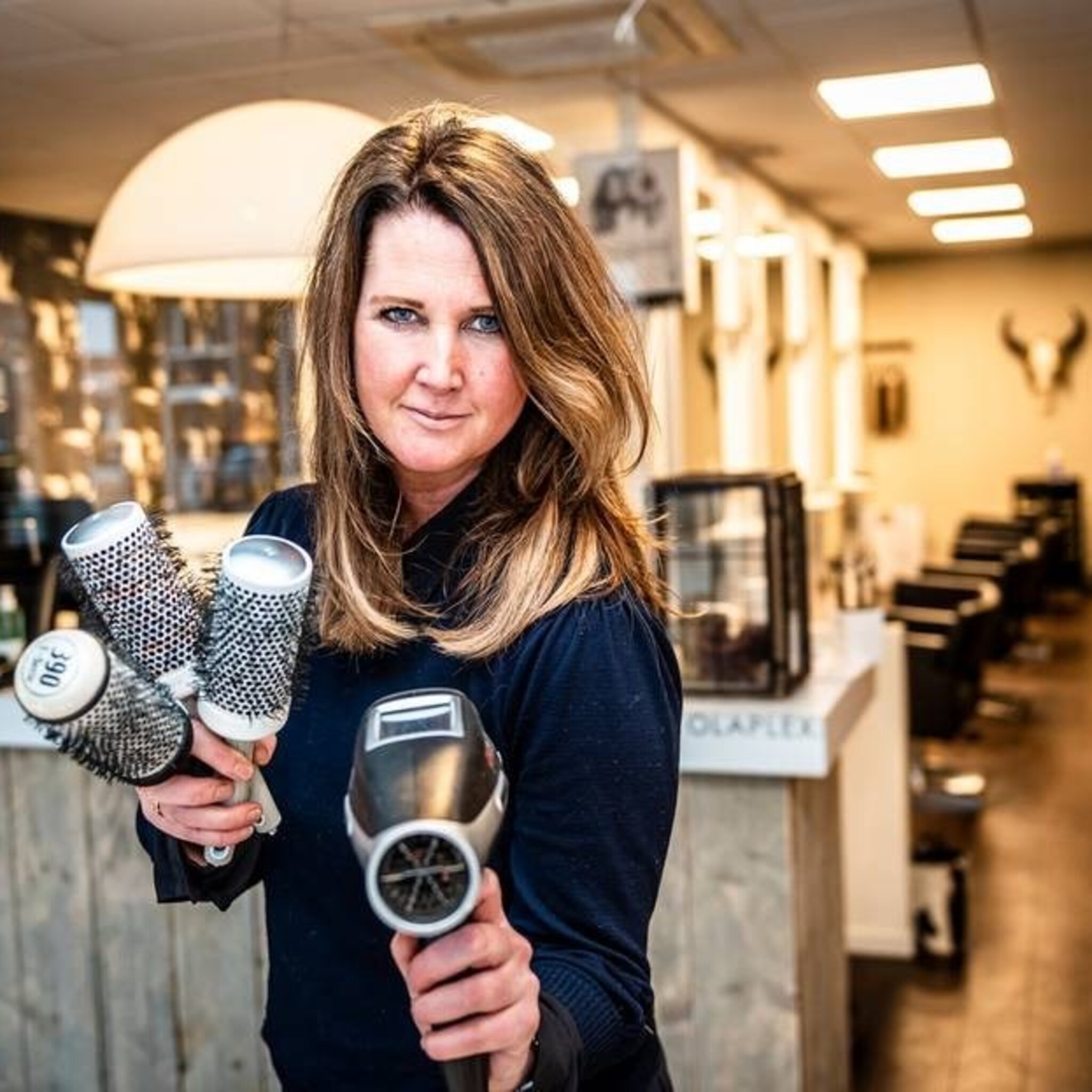 kappers voeren massaal actie met lichtvoordathetuitgaat