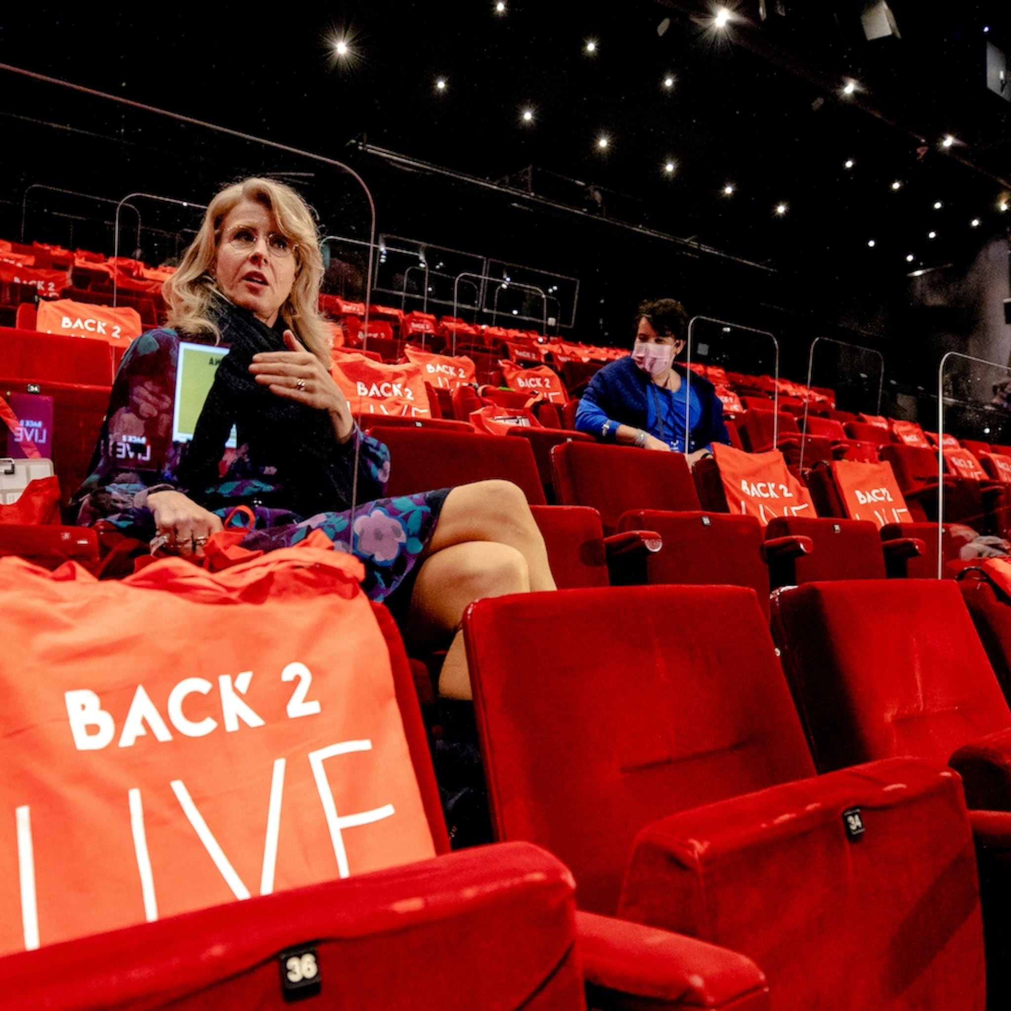 mona keijzer geeft startsein eerste proefevenement perspectief voor ondernemers