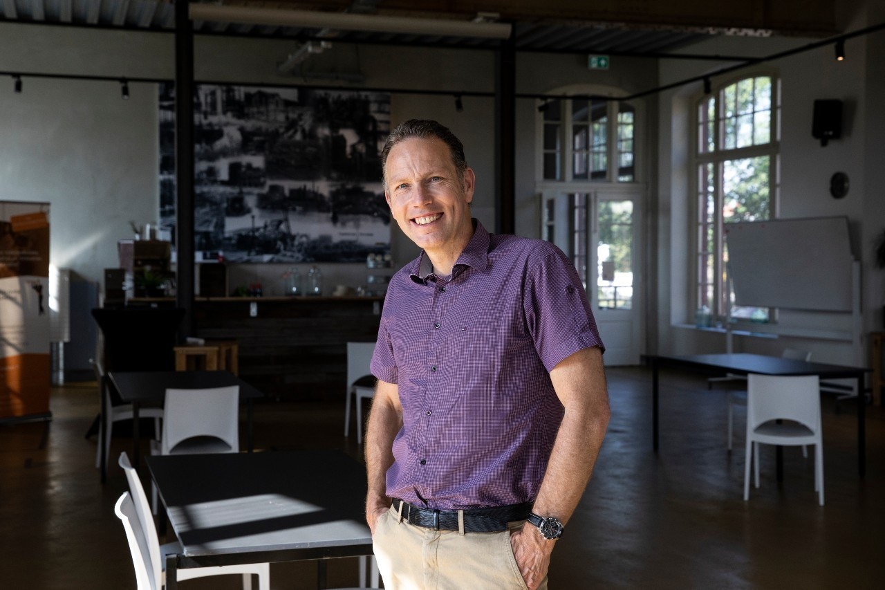 Marco Kok, directeur MKB Deventer: ,,Stagiairs zijn toch vaak toekomstige medewerkers." Foto's: Femke Teussink