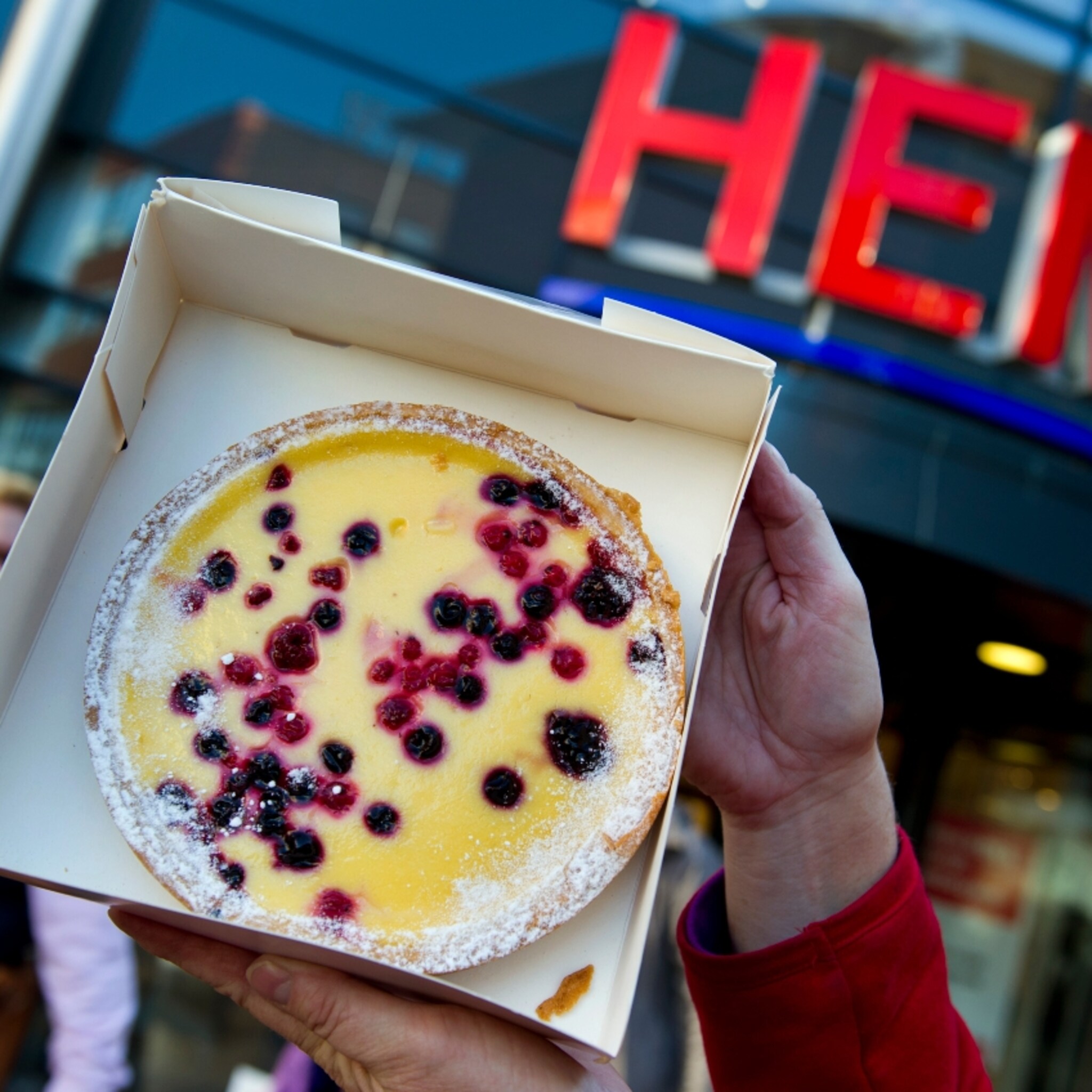 click en collect hema gaat taarten bakken blokker trekt stekker uit bezorgdienst