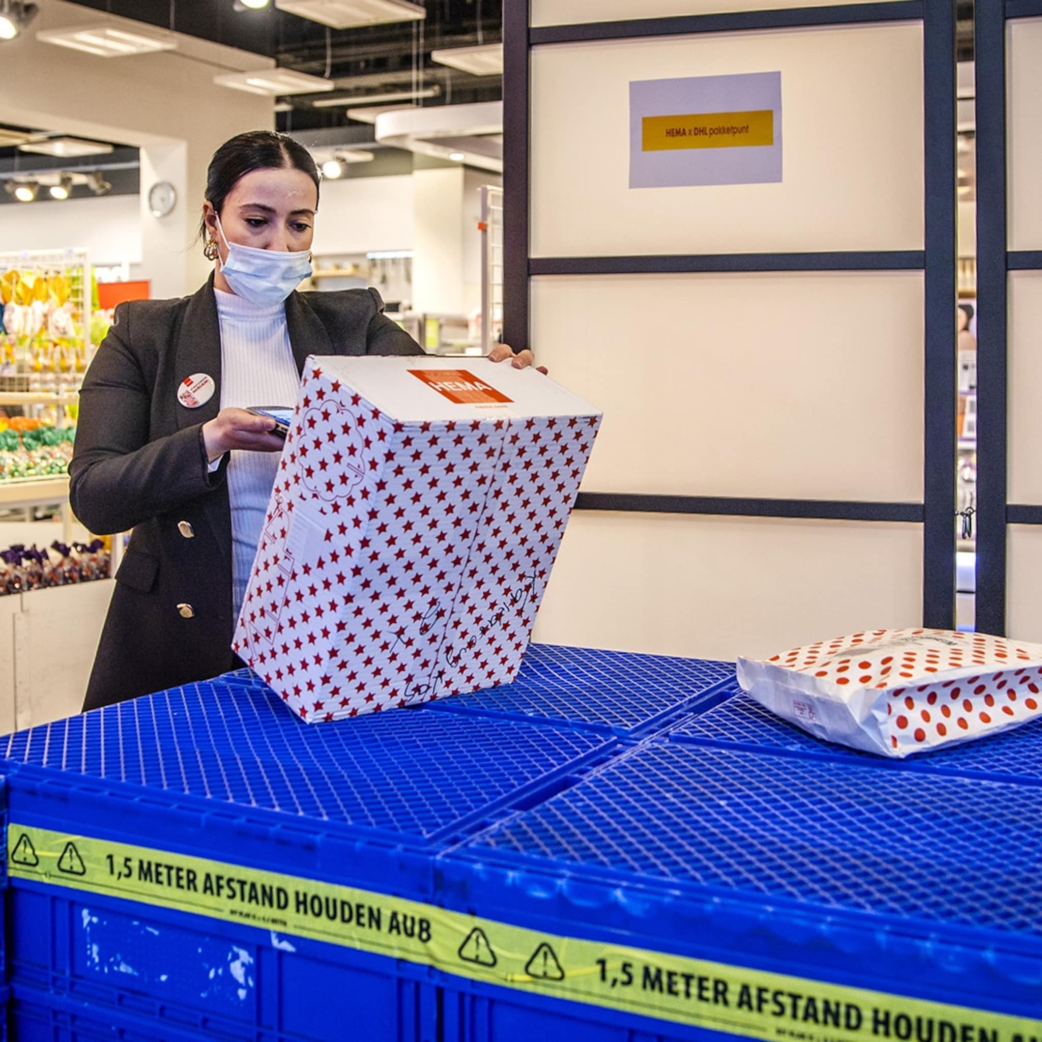 dhl opent pakketpunten in 250 hema winkels