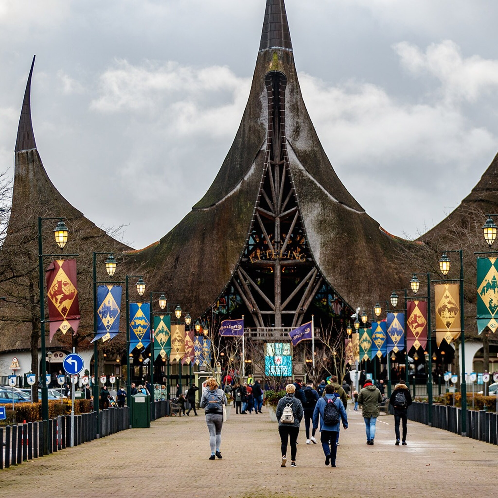 efteling directeur over coronaklap miljoenenverlies en even geen nieuwe attracties